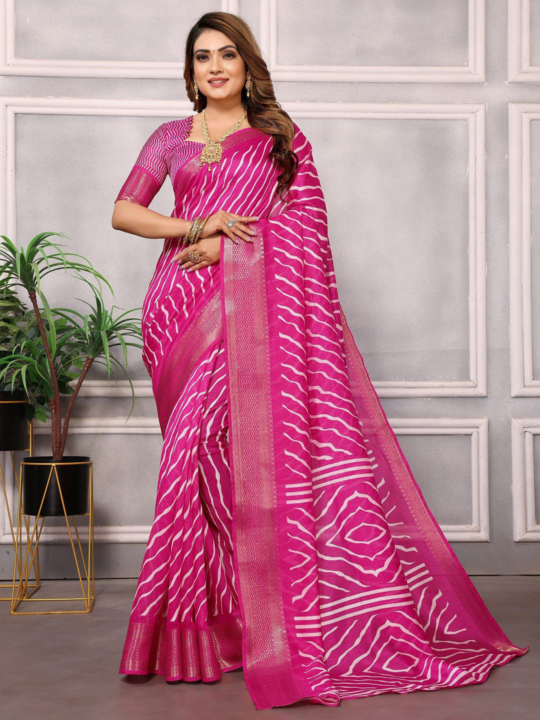 Moda Rapido Leheriya Zari Saree