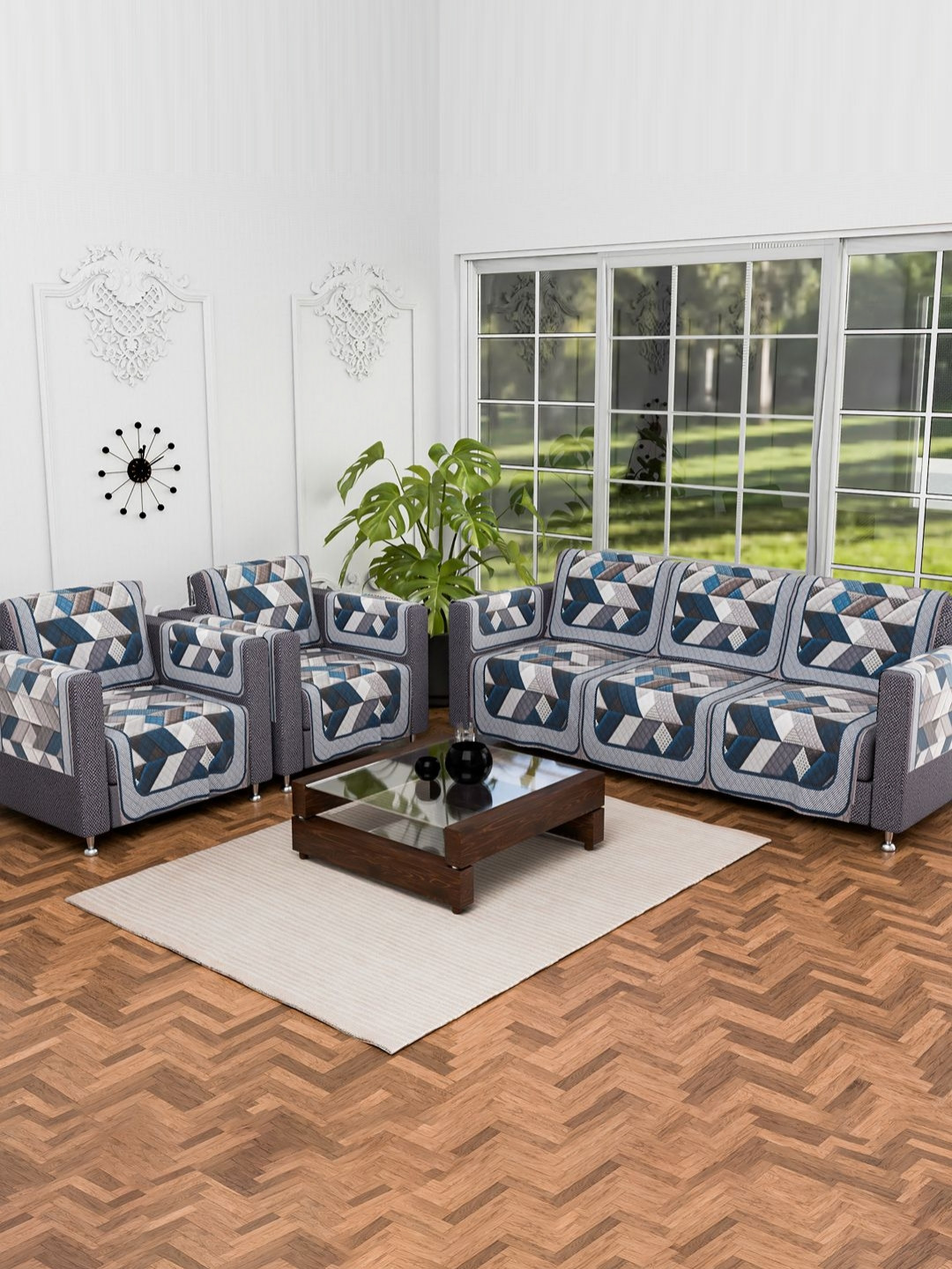 Aura Grey & White 16 Pieces Geometric Printed 5 Seater Velvet Sofa Covers With Arm Covers