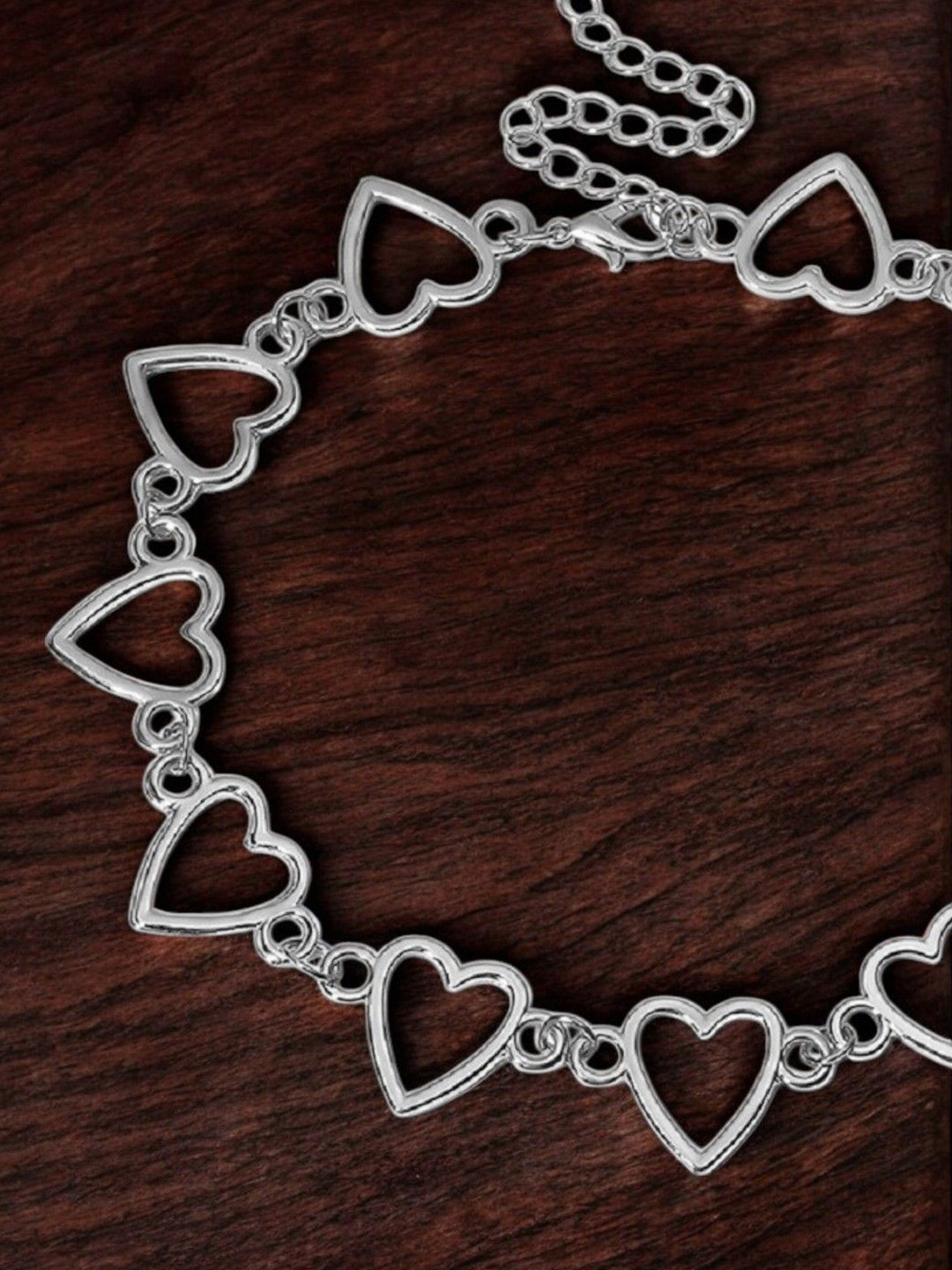 DressBerry Heart Shaped Choker Statement Necklace