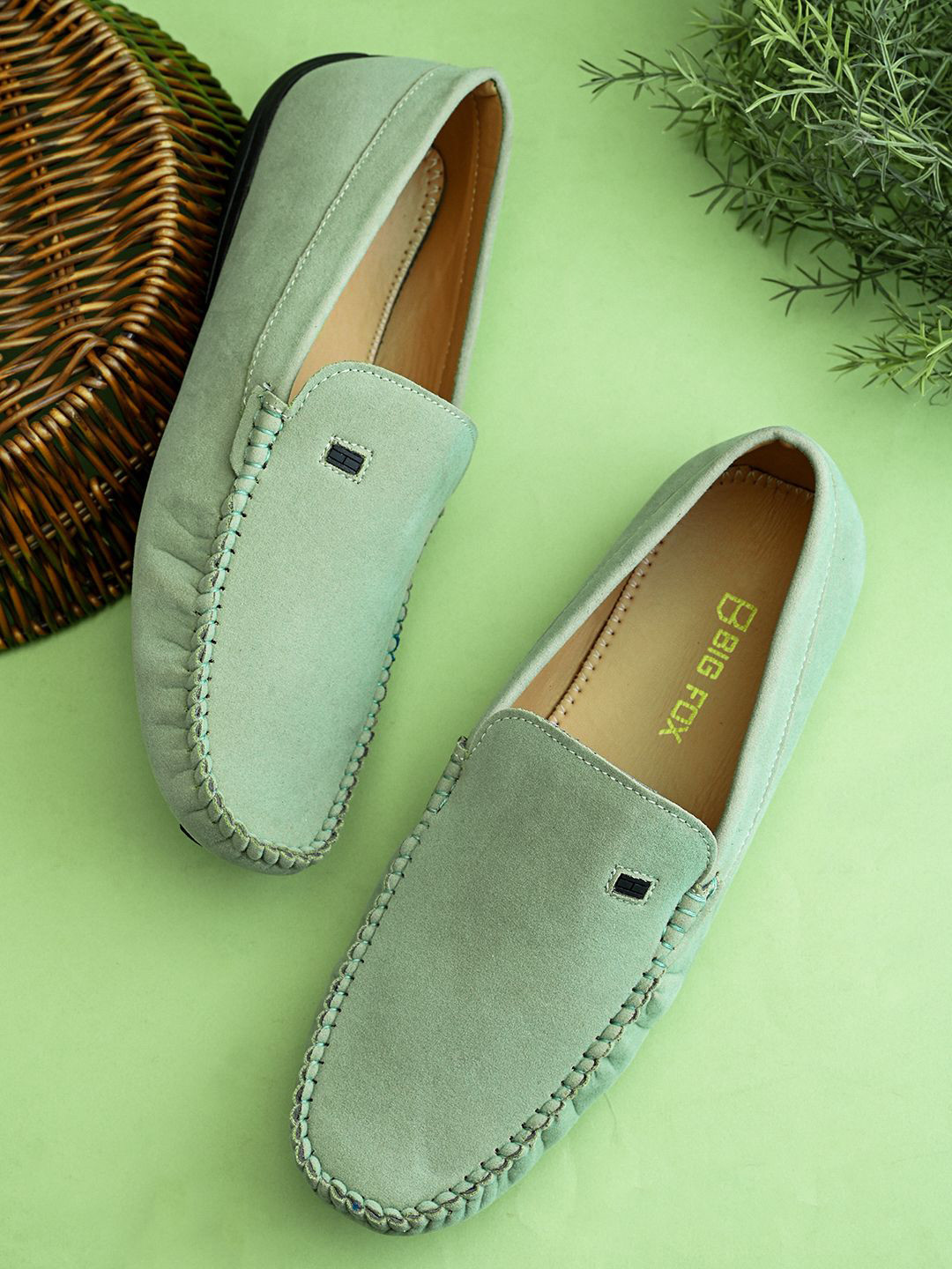 Big Fox Men Lightweight Suede Loafers