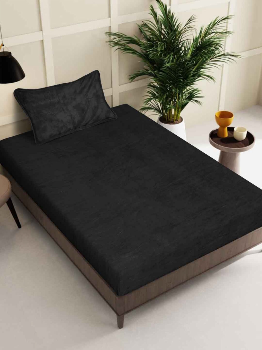Myntra Elegant Homes Black Wool 300 TC Single Fine Bedsheet with a Pillow Cover-89 x 59 inches
