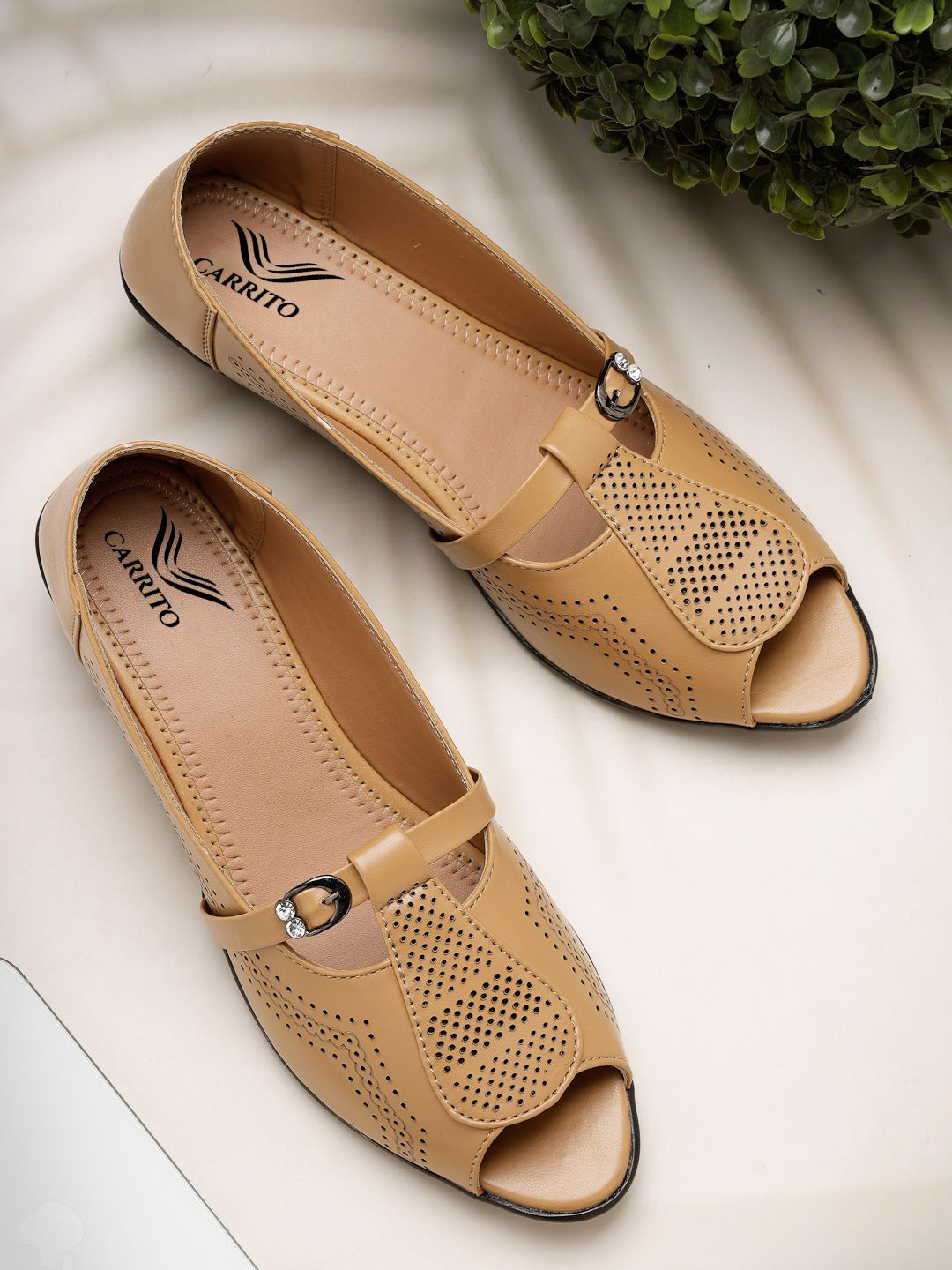 carrito Wedge Peep Toes with Laser Cuts