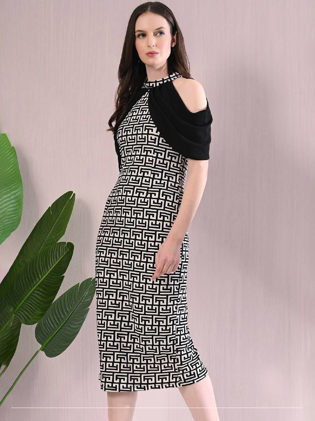 ZEUGEN Print Cold-Shoulder Bodycon Midi Dress