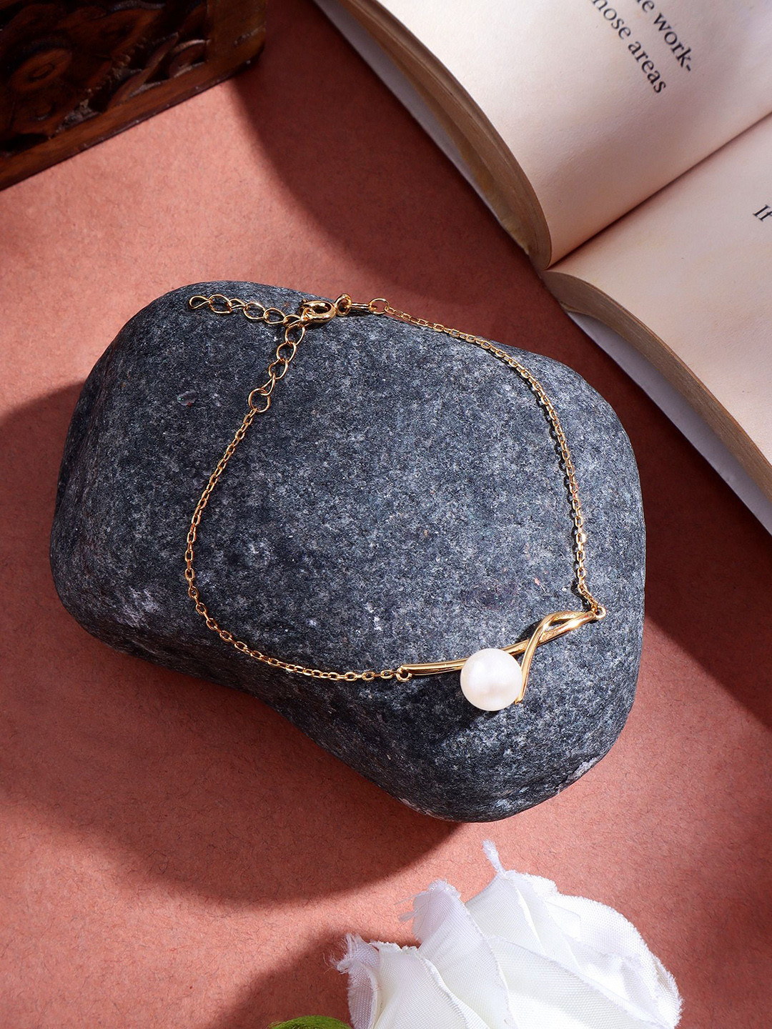 DIAVO Sterling Silver Gold-Plated Link Pearls Studded Bracelet