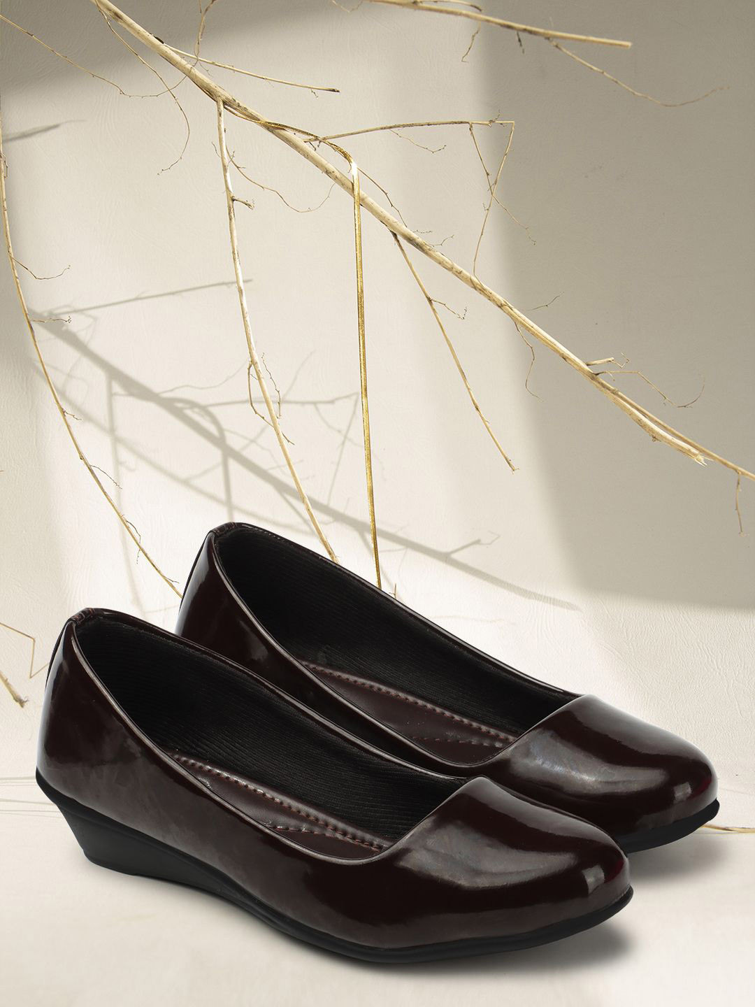 Ladies Hub Round toe Formal wedge Ballerinas