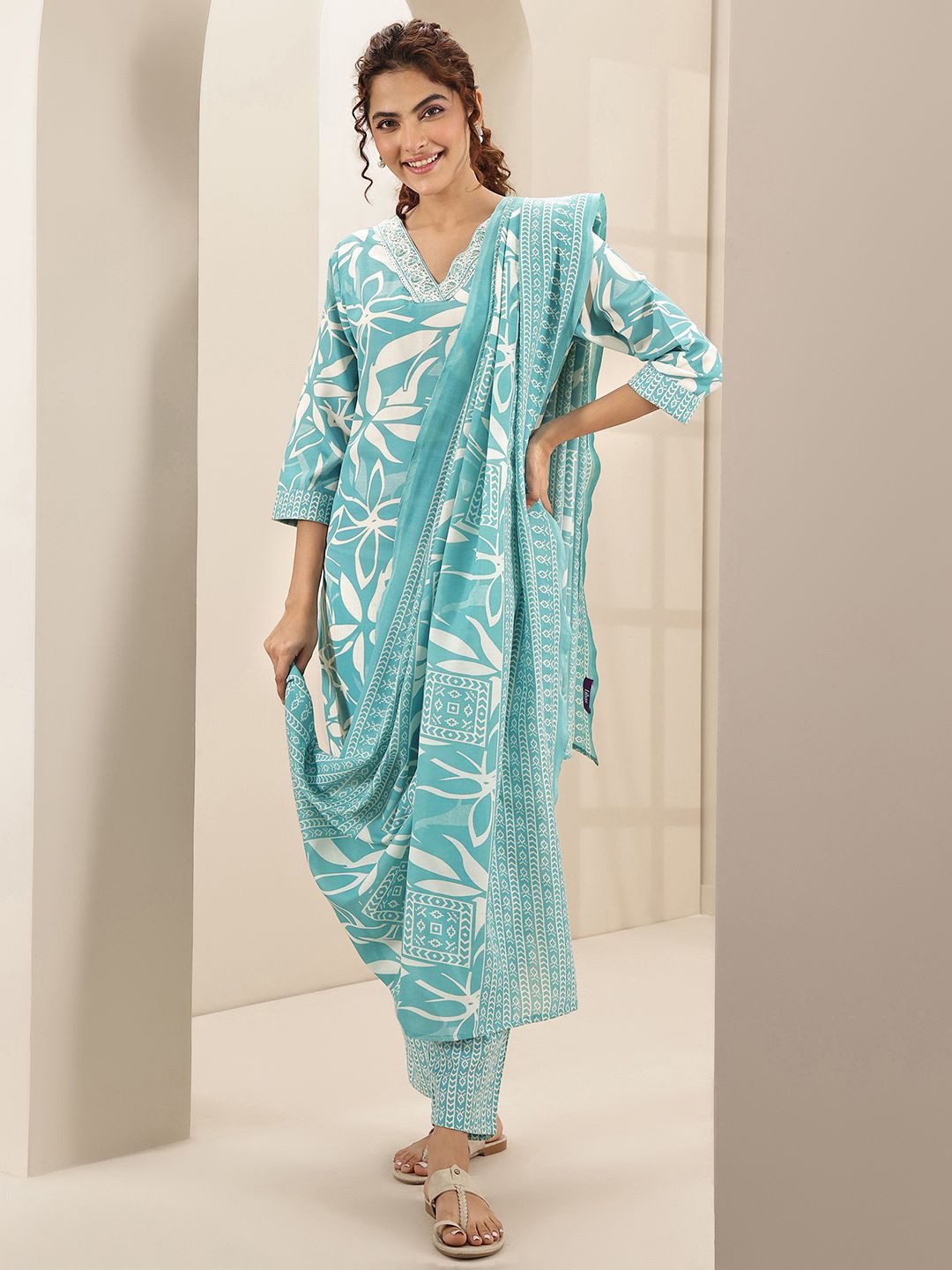 Libas Floral Printed Zari Straight Kurta With Trousers & Dupatta