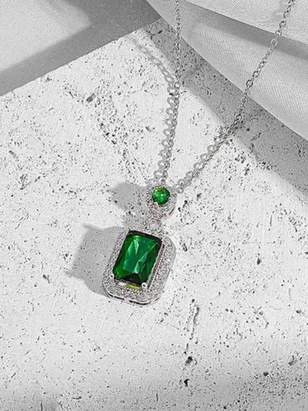 DressBerry Silver-Plated Cubic Zirconia Studded Interlocked Necklace