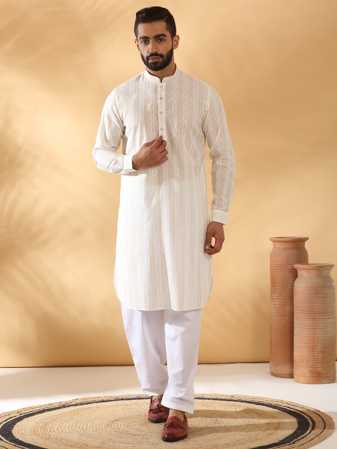KRAFT INDIA Chevron Embroidered Mandarin Collar Chikankari Straight Kurta With Pyjamas