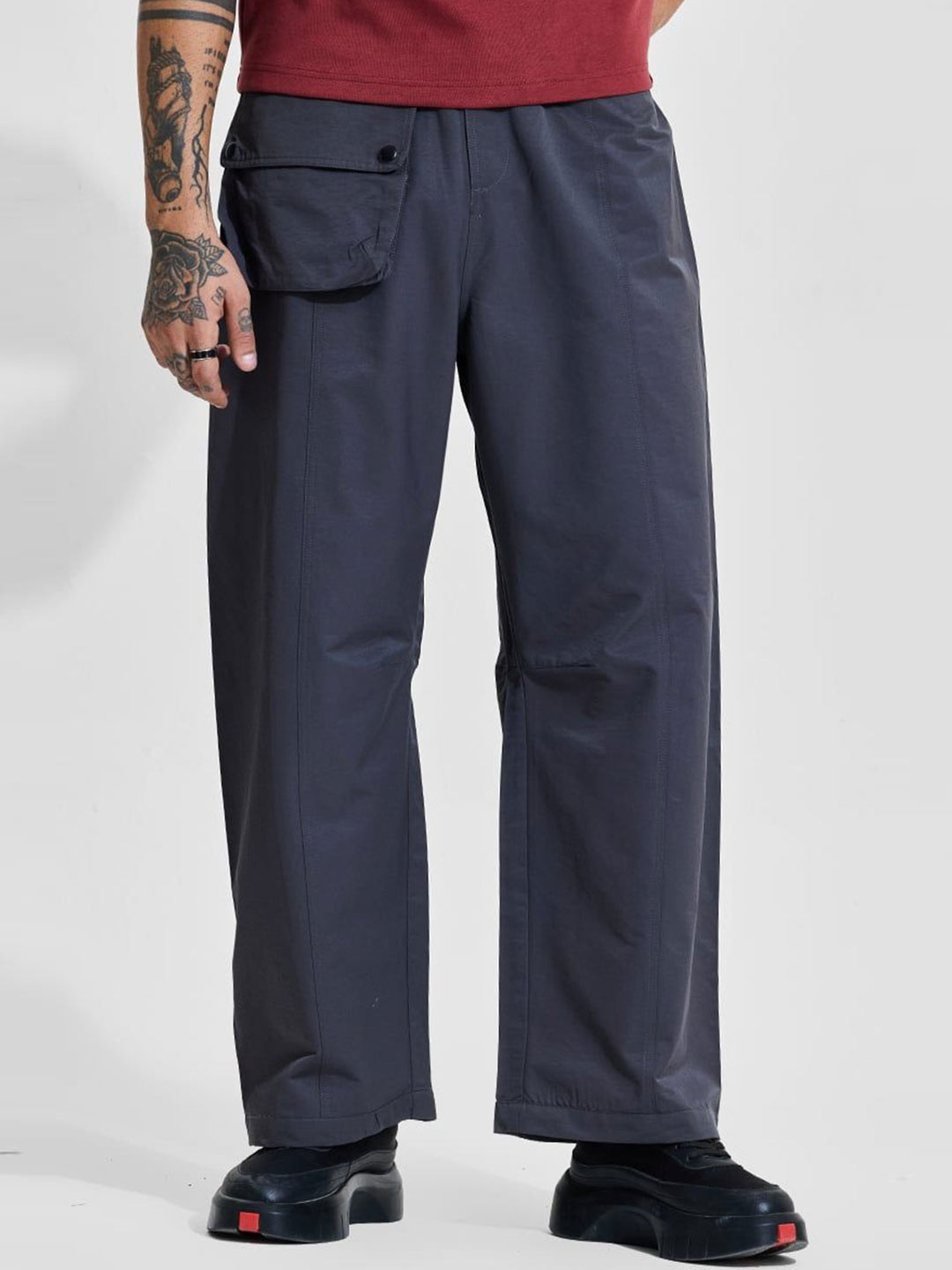 Snitch Men Grey Loose Fit Cargo Pants
