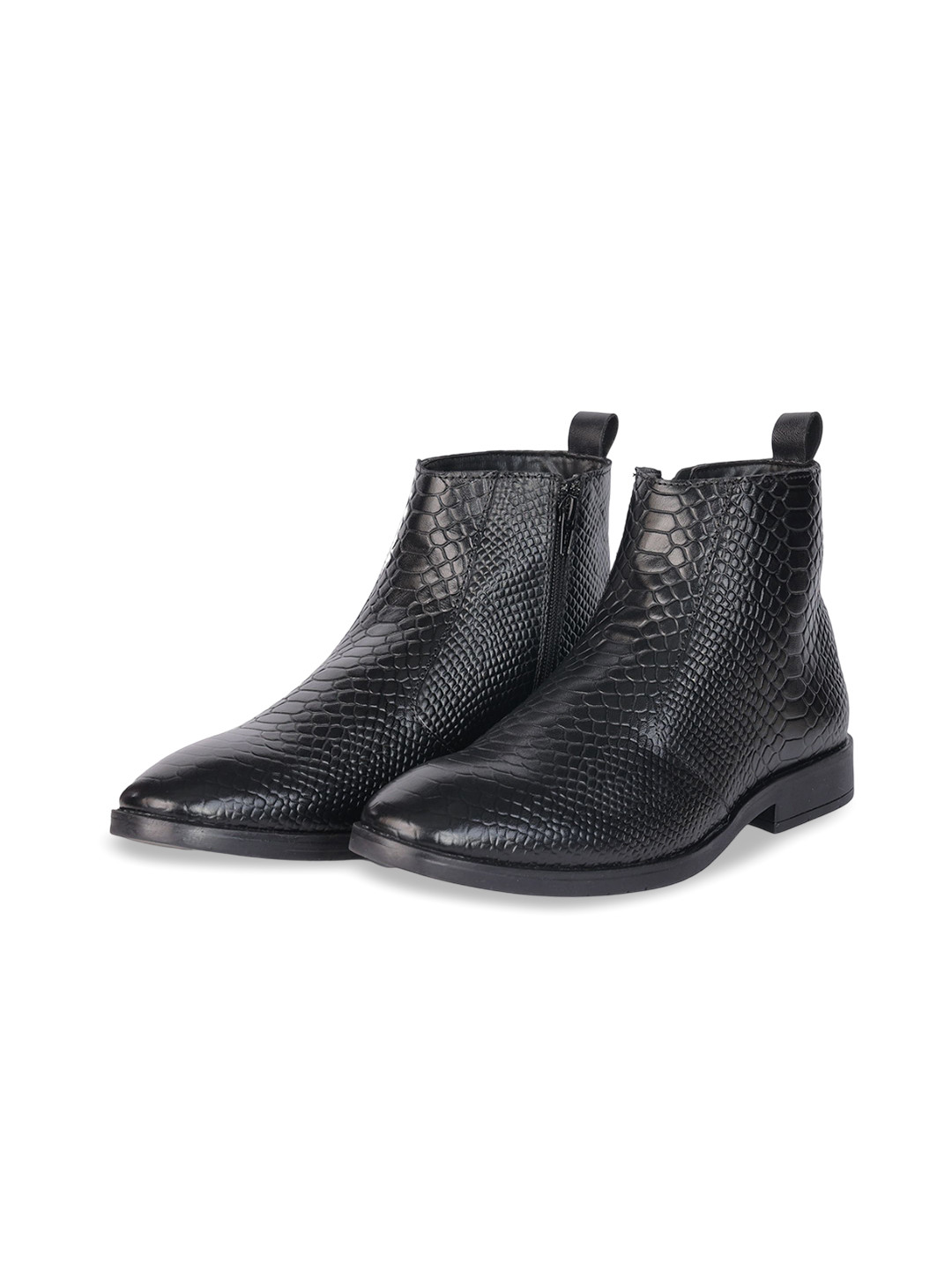Quadro Men Textured Mid-Top Round Toe Leather Chelsea Boots
