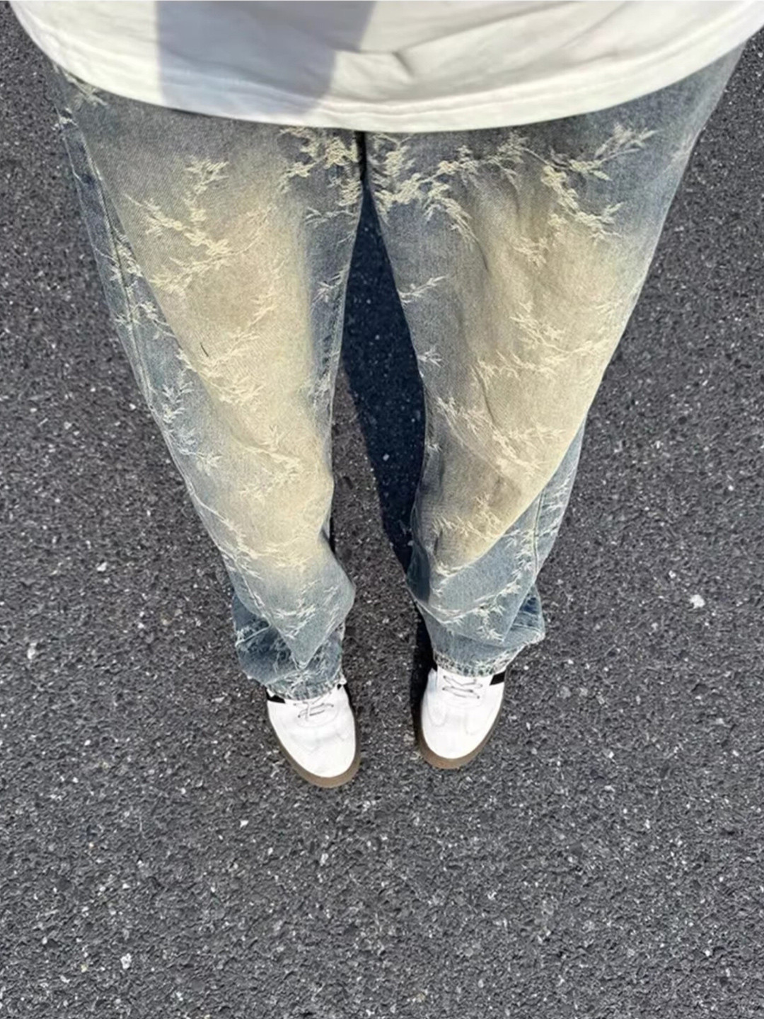 StyleCast Men Flared Fit Mid-Rise Medium Wash Jeans