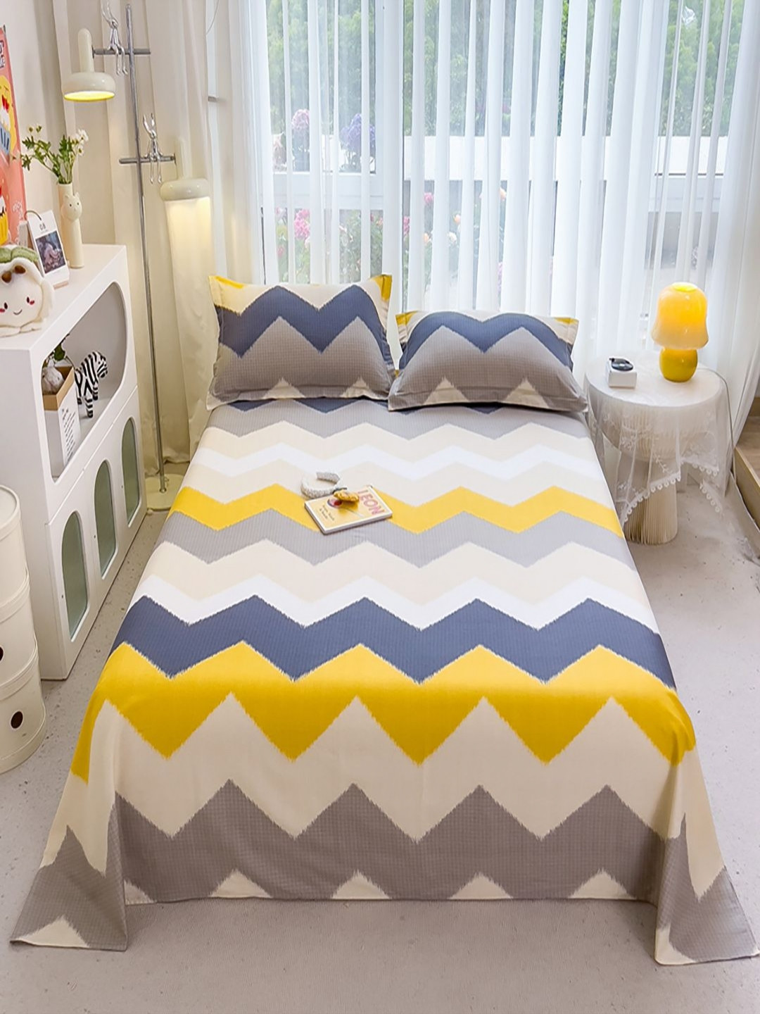 JC HOME White Chevron Cotton 220 TC King Fine Bedsheet with 2 Pillow Covers-98 x 91 inches