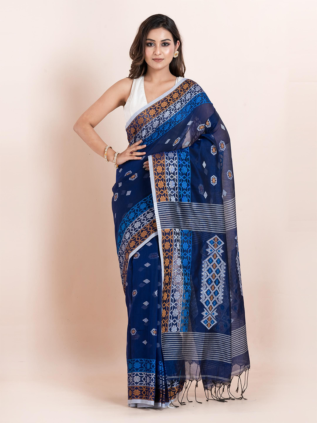 PUKU Ethnic Motifs Woven Desifn Pure Cotton Saree