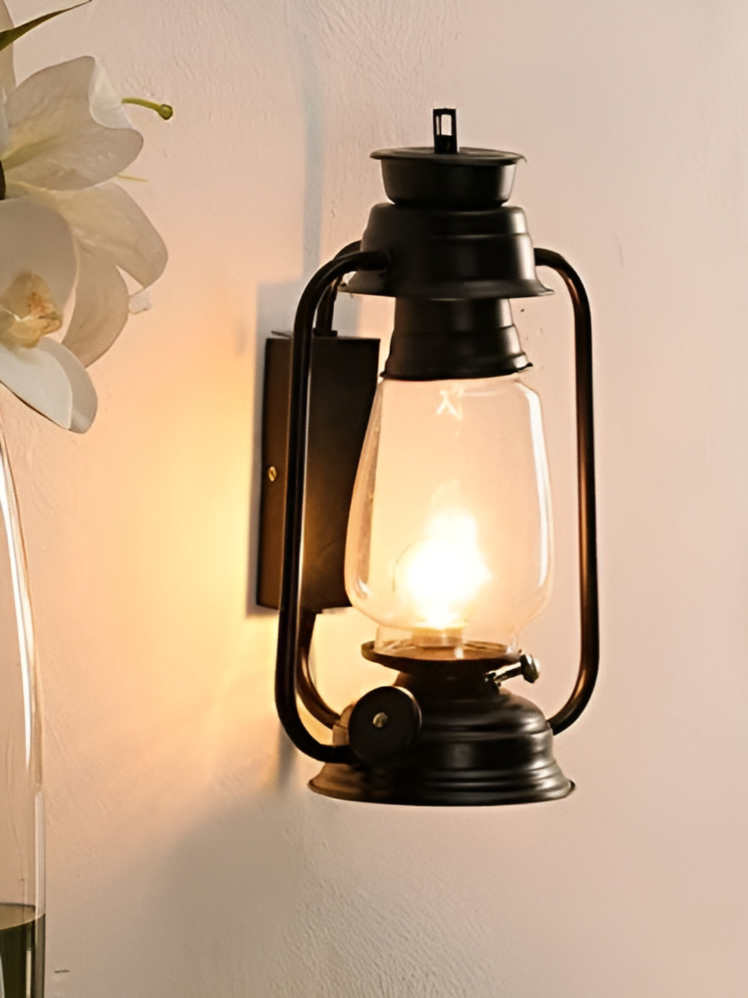 KINIS Black & White Abstract Lantern Shaped Wall Lamp
