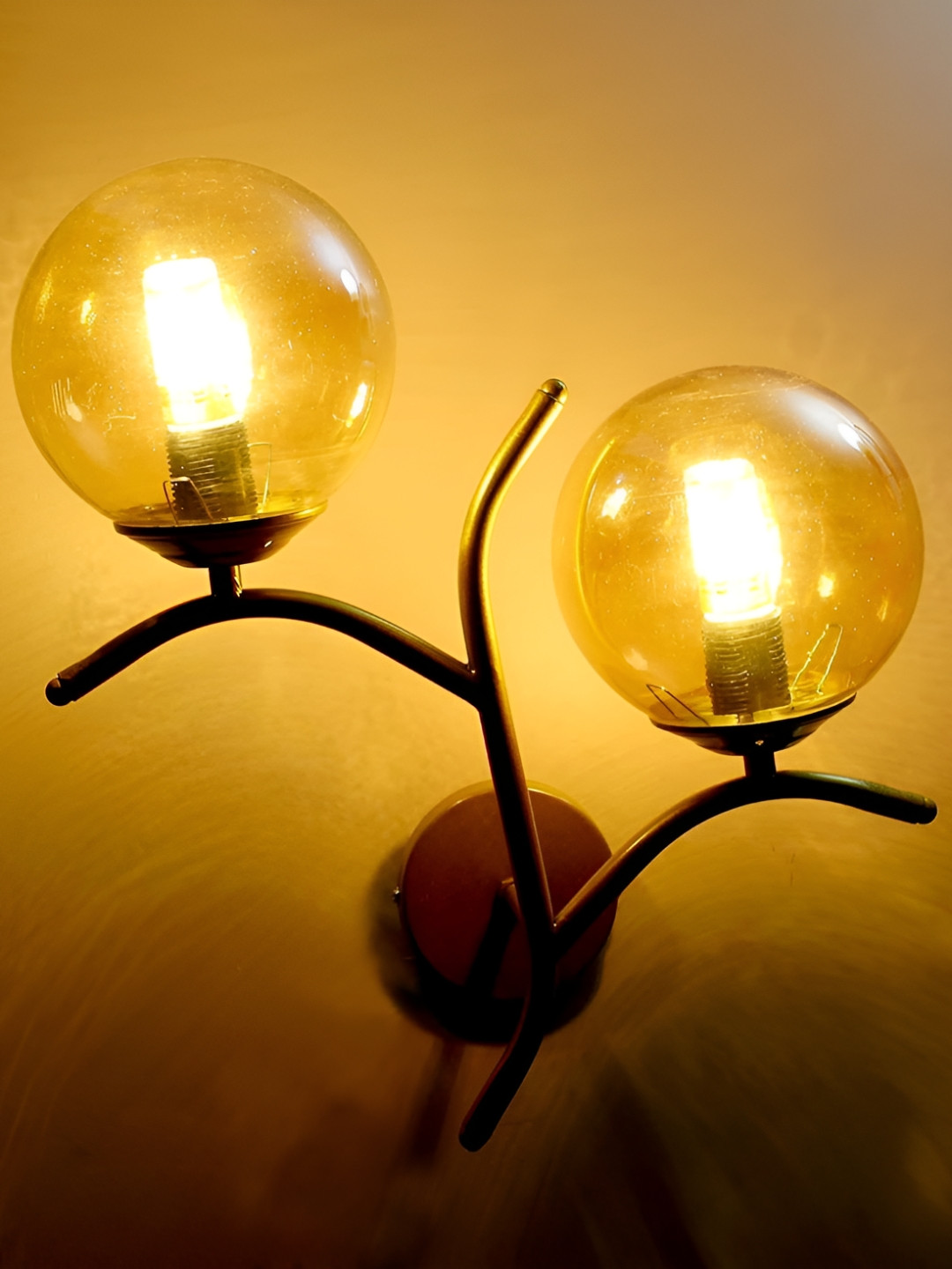 KINIS Gold-Toned & Transparent Spherical Shaped Metal Wall Lamp