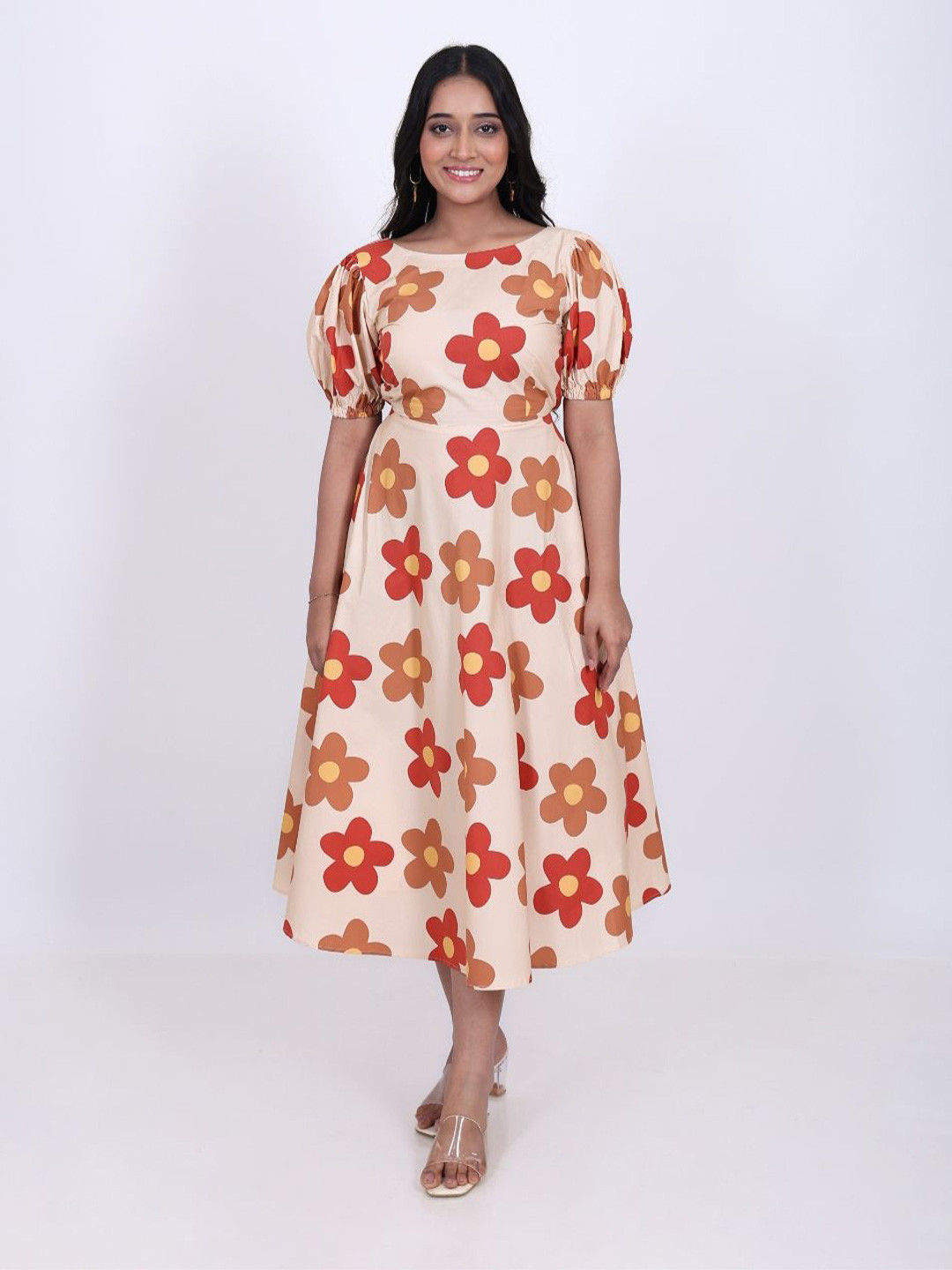 15 BUTTONS Women Floral Print Round Neck Puff Sleeves Fit & Flare Midi Dress