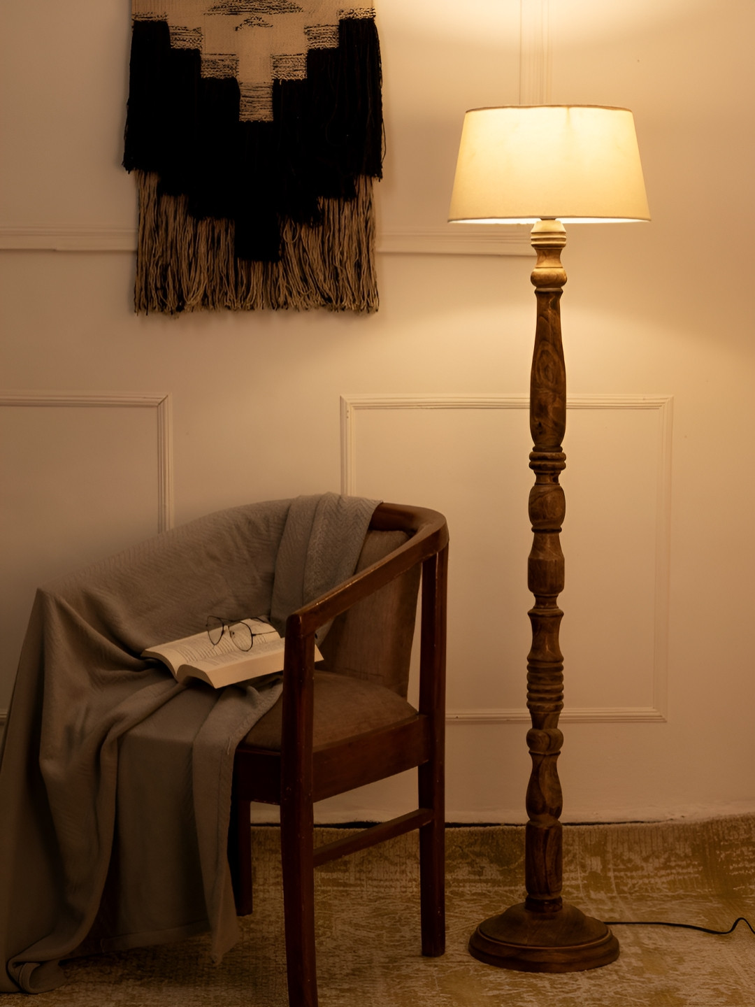 green girgit Off White & Brown Frustum Wooden Taper Floor Lamp