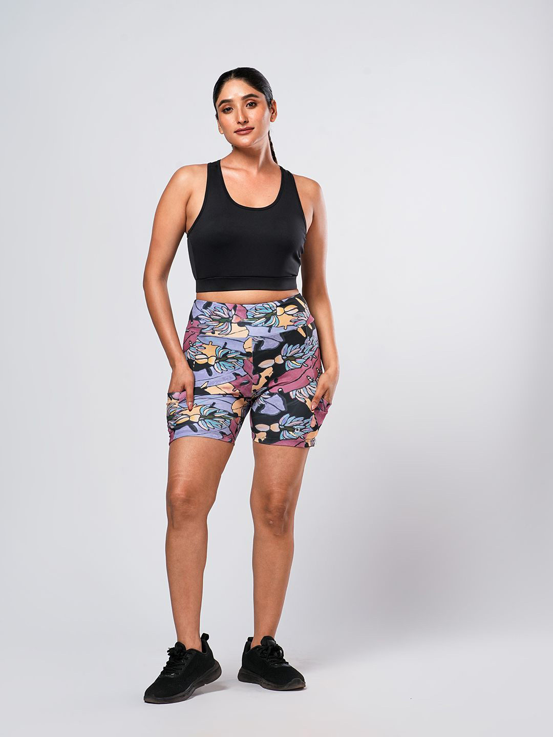 UMILDO Printed Round Neck Sleeveless Crop Top With Shorts
