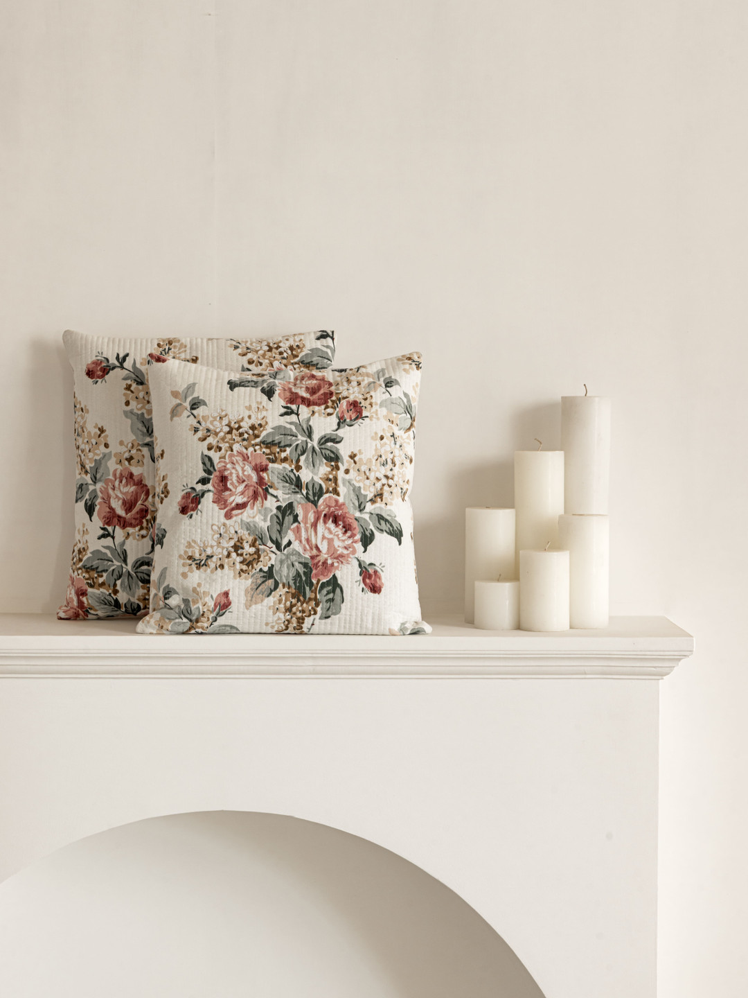 Clasiko Pink & White Set of 2 Floral Square Cotton Cushion Covers 20 Inches