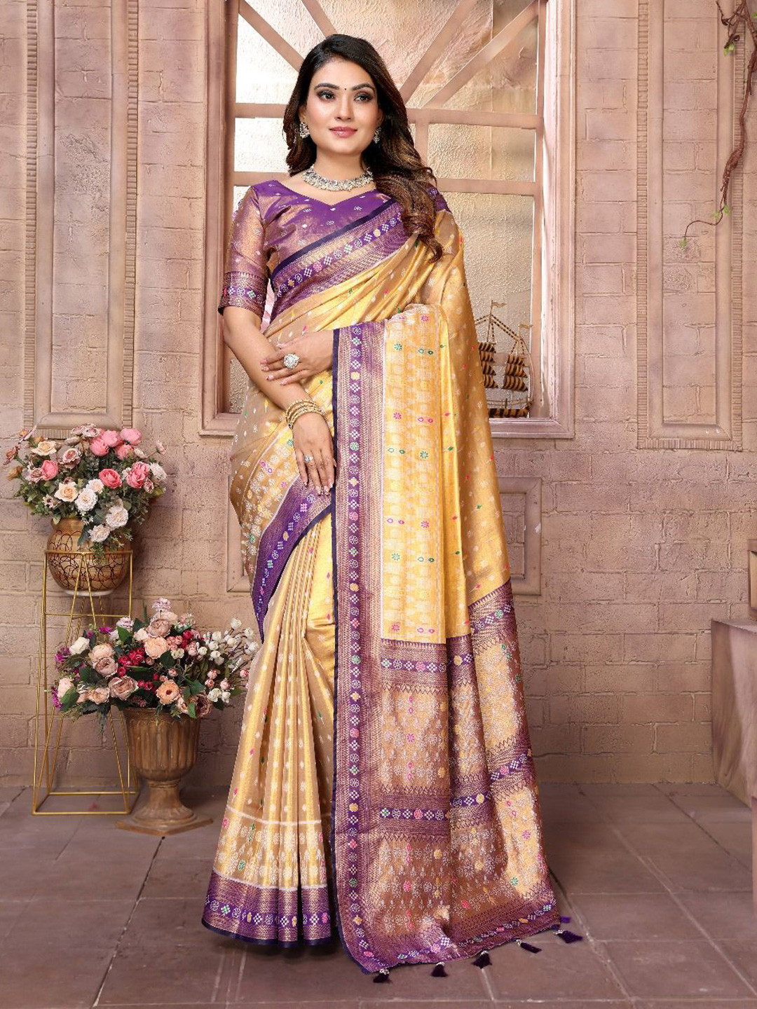 VenderVilla Woven Design Zari Patola Saree