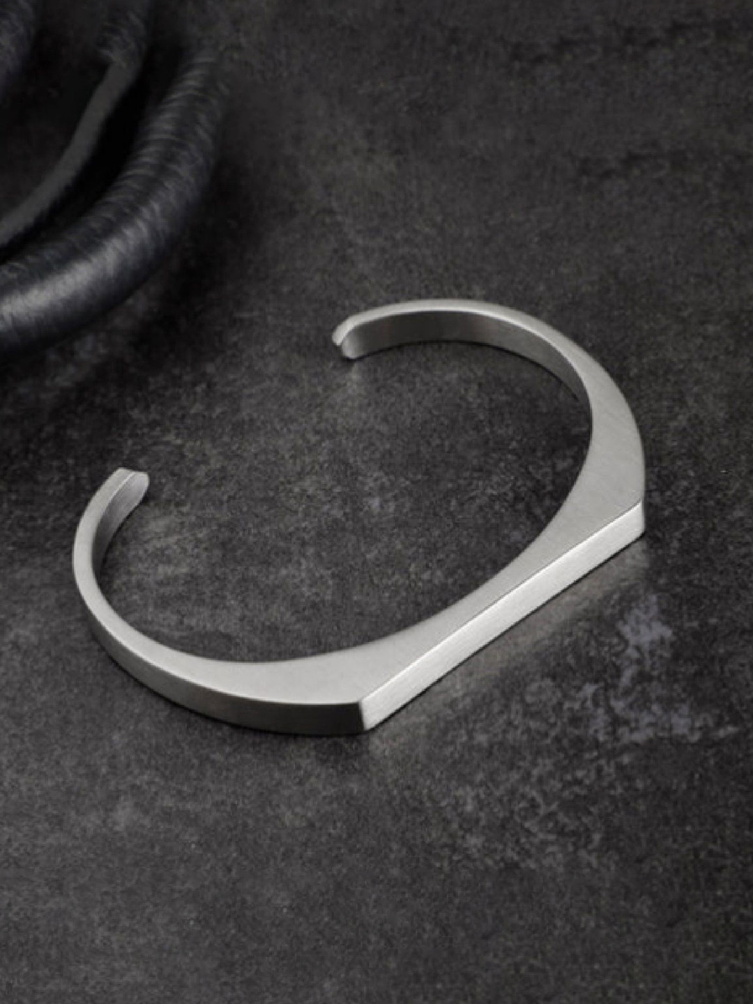 Crazy Fashion Men Stainless Steel Rhodium-Plated Flat Kada Bracelet