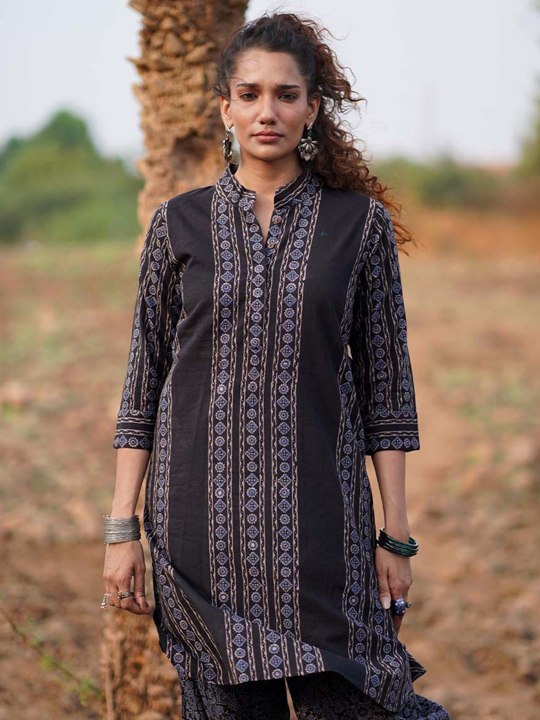 Chidiyaa WWB Gentle Flutter Block Printed Mandarin Collar Cotton Straight Kurta