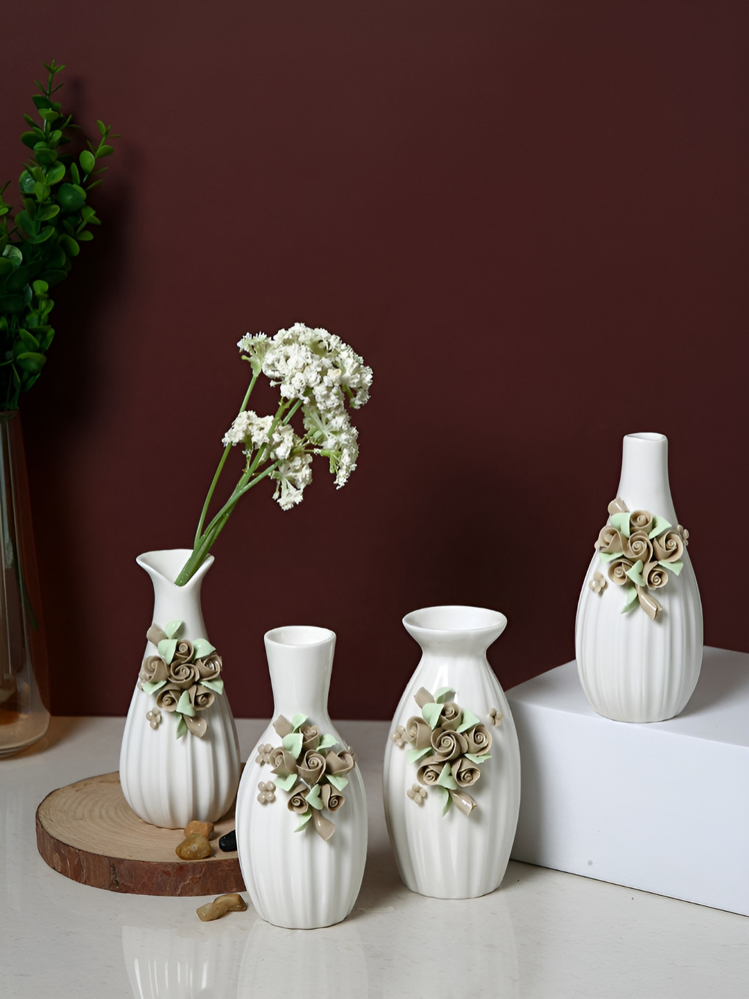TAYHAA 4 Piece White & Beige Floral Textured Ceramic Flower Vases