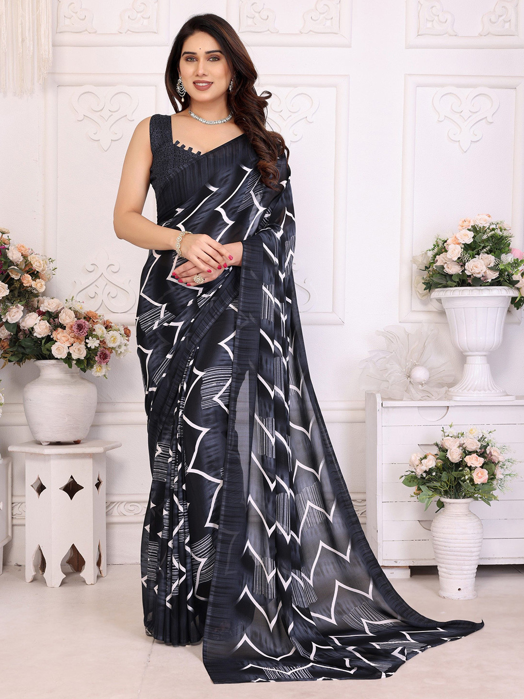 The Textile Hub Leheriya Printed Saree With Unstitched Blouse Piece