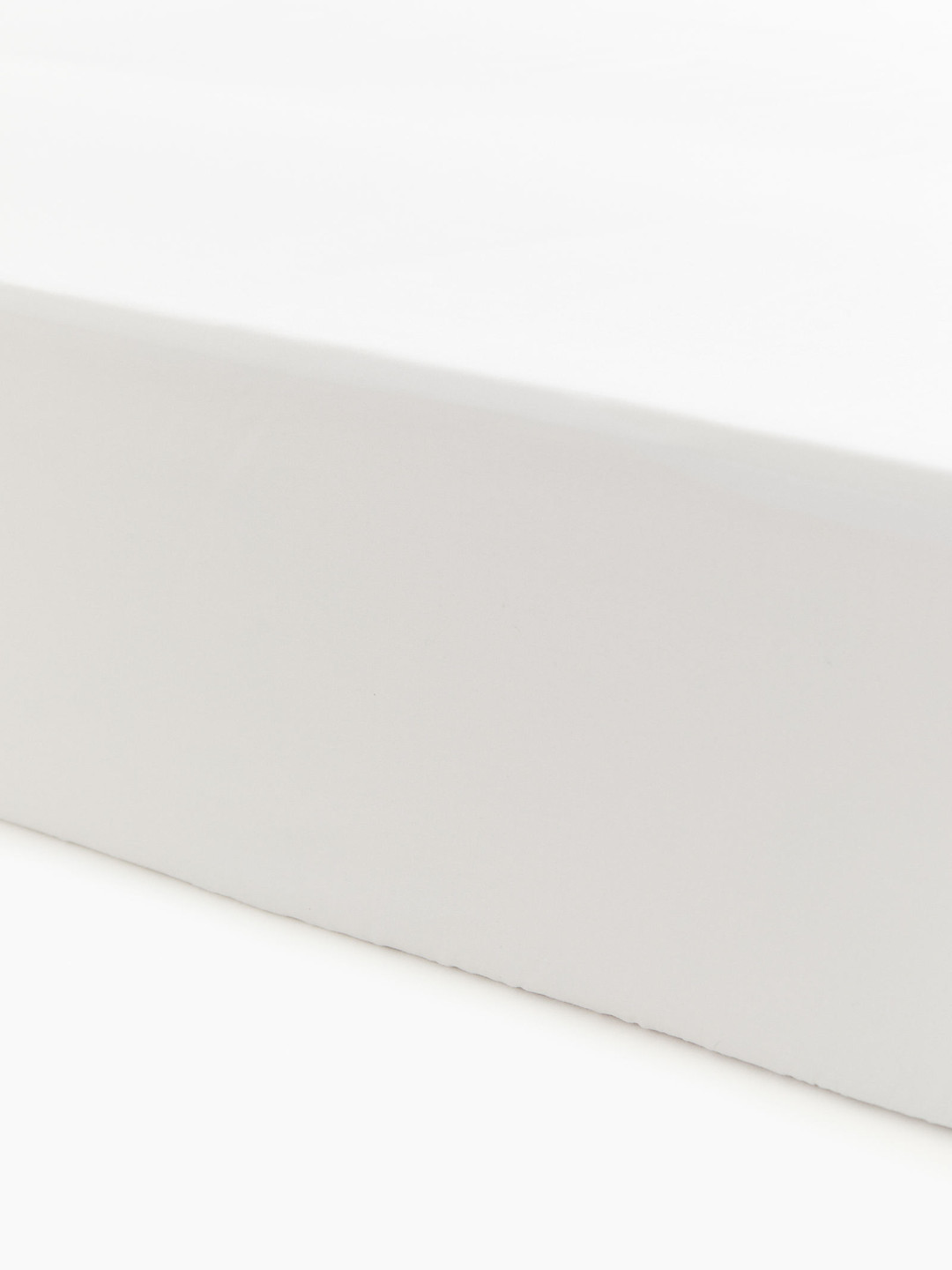 H&M White Cotton Breathable 300 TC Fitted Single Fine Bedsheet -47 x 79 inches