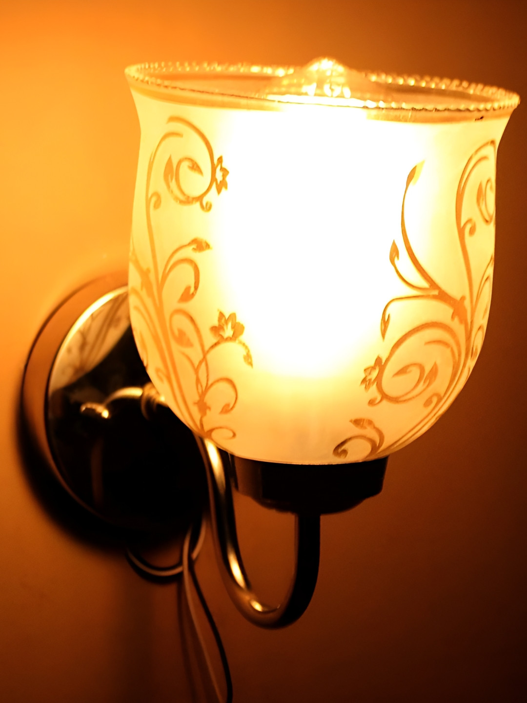 KINIS Silver-Toned & Transparent Printed Bell Shaped Wall Lamp