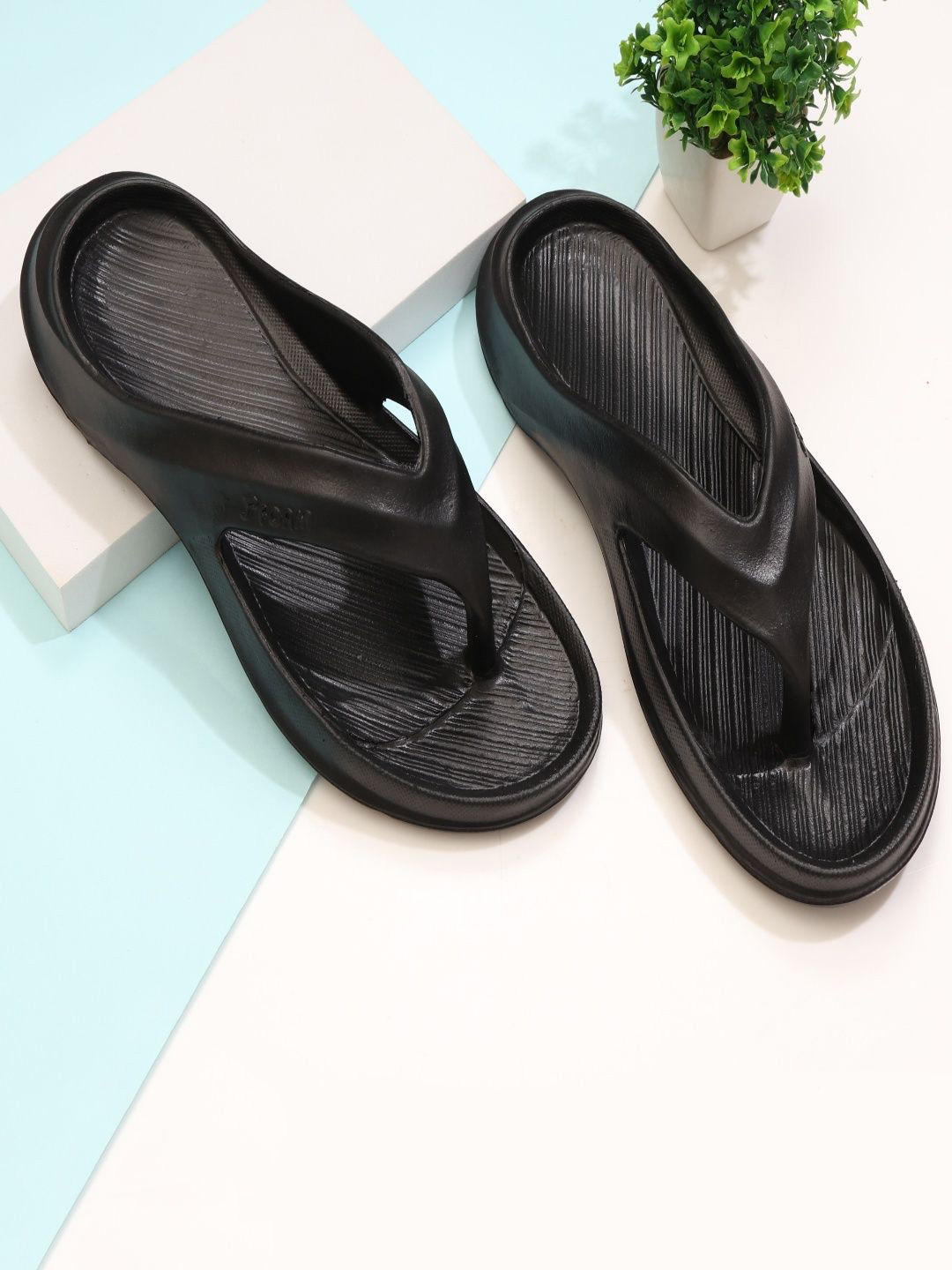 KNIEVL Men Thong Flip-Flops