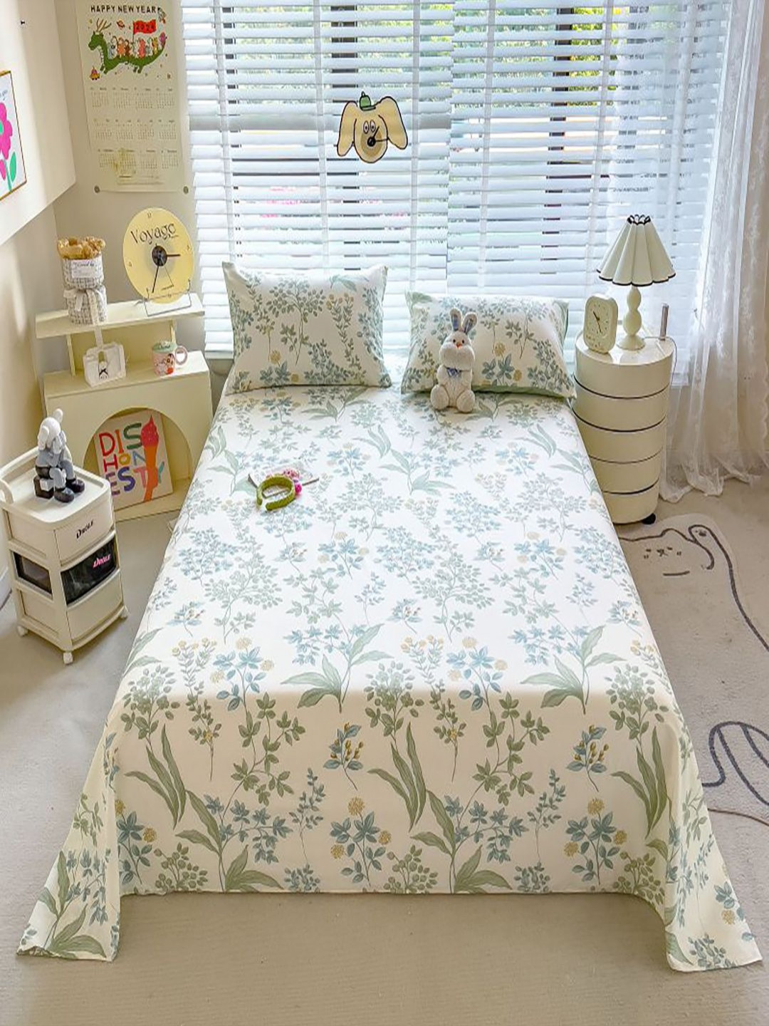 JC HOME White Floral Pure Cotton 220 TC King Fine Bedsheet with 2 Pillow Covers-200 x 220 cm