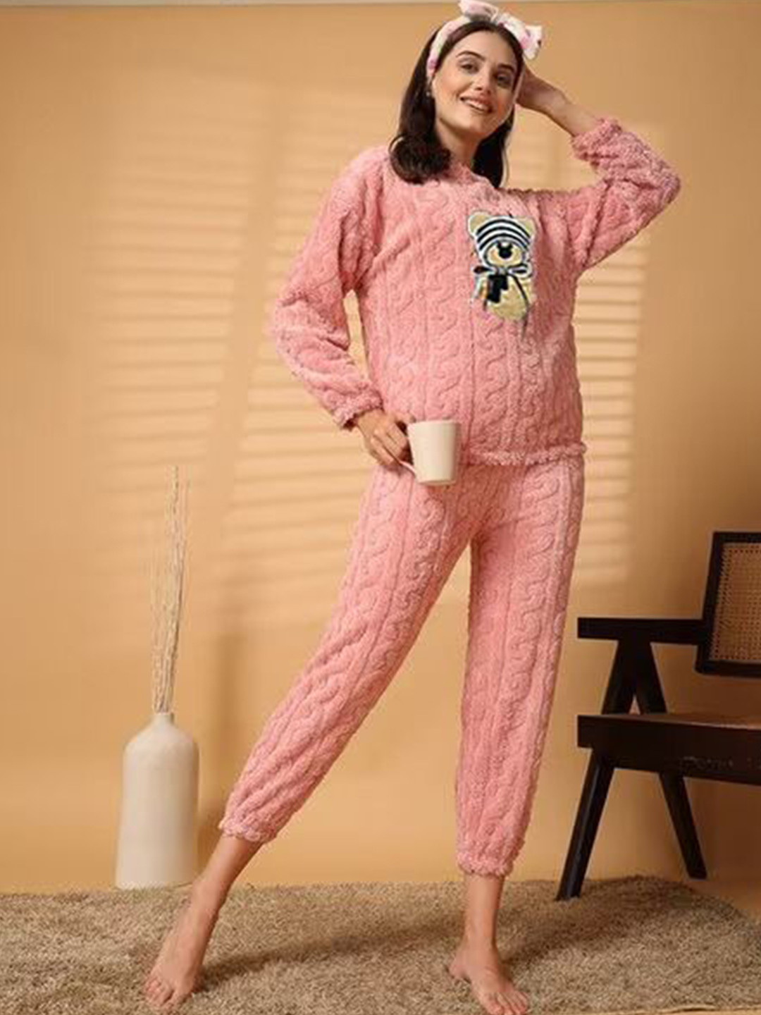 POLLOLOCO Women Cable Knit Bear Printed Night suit