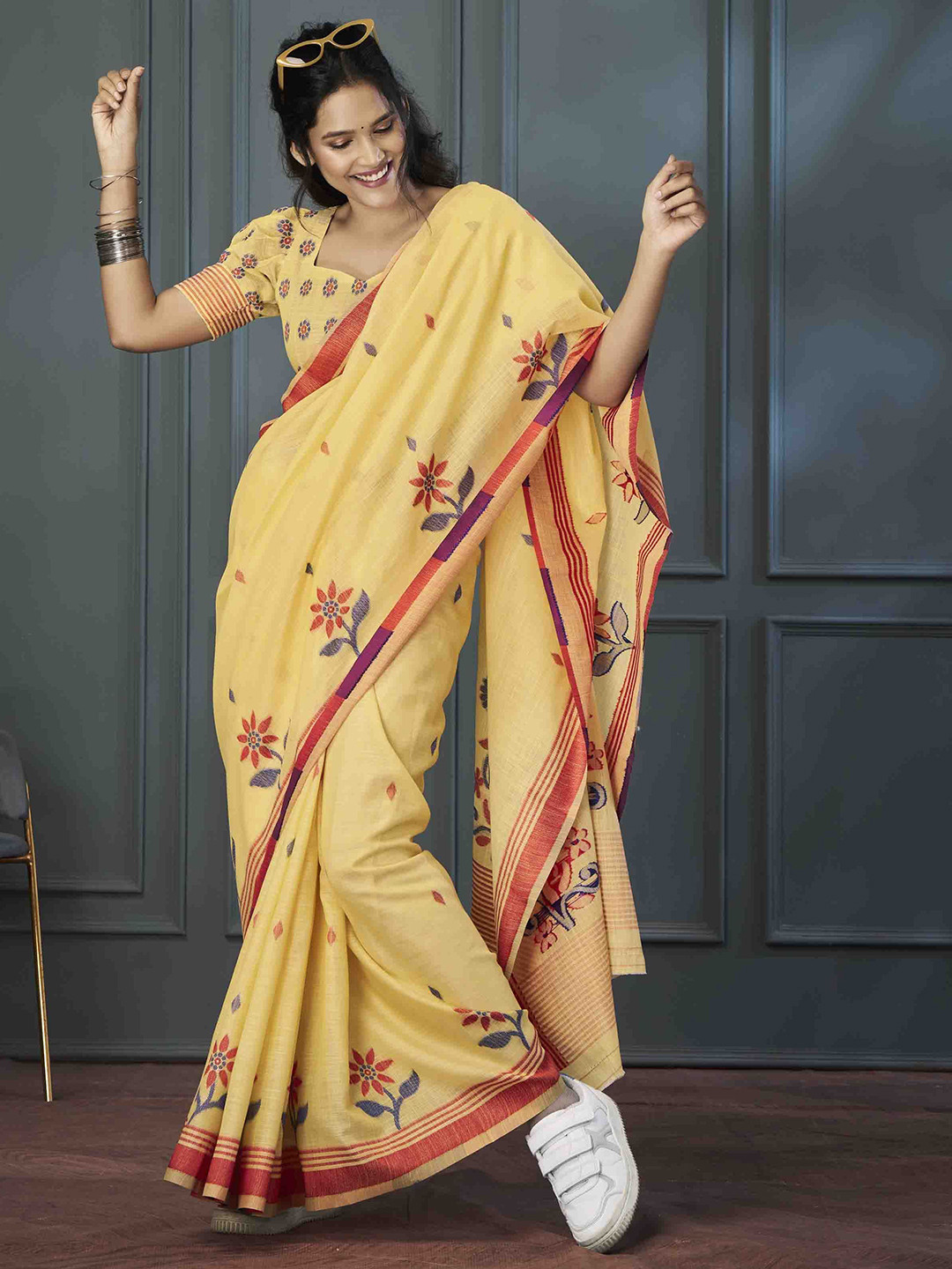 KIMISHA Floral Embroidered Kantha Work Saree With Unstitched Blouse Piece