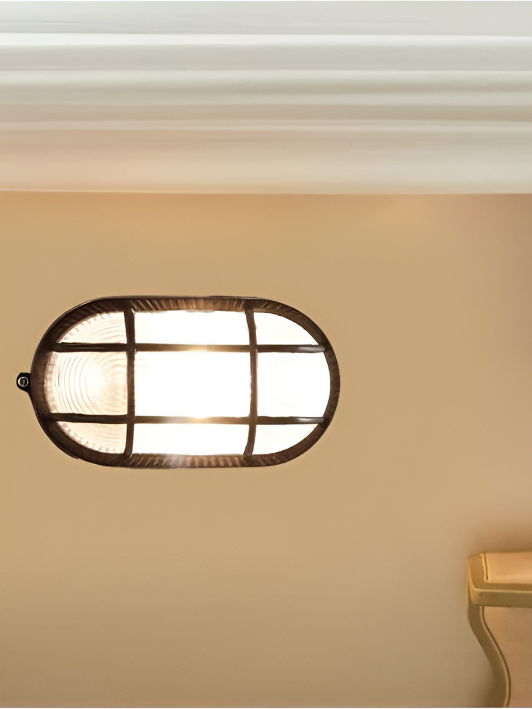 KINIS Black & White Textured Acrylic Abstract Shaped Wall Lamp With Bulb