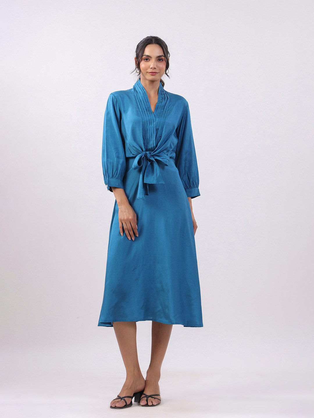 JISORA  Women Solid Blue Russian Silk