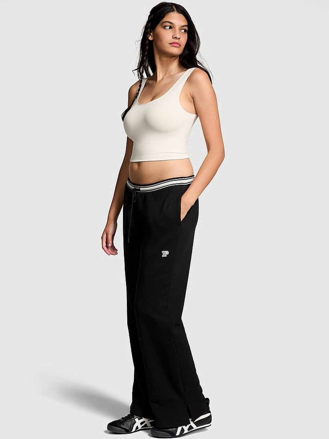 Victoria's Secret PINK Ivy Women Split-Hem Flared Regular Trousers