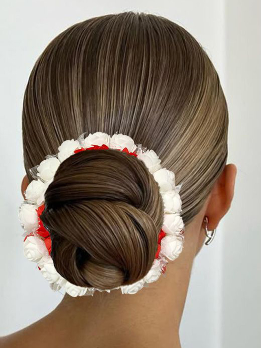 D-DIVINE Artificial Bridal Rose Petal Flower Tiara Gajra