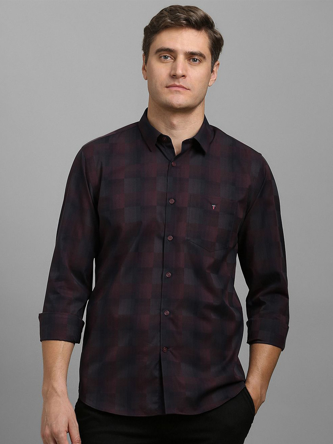 Louis Philippe Sport Men Slim Fit Checked Casual Cotton Shirt