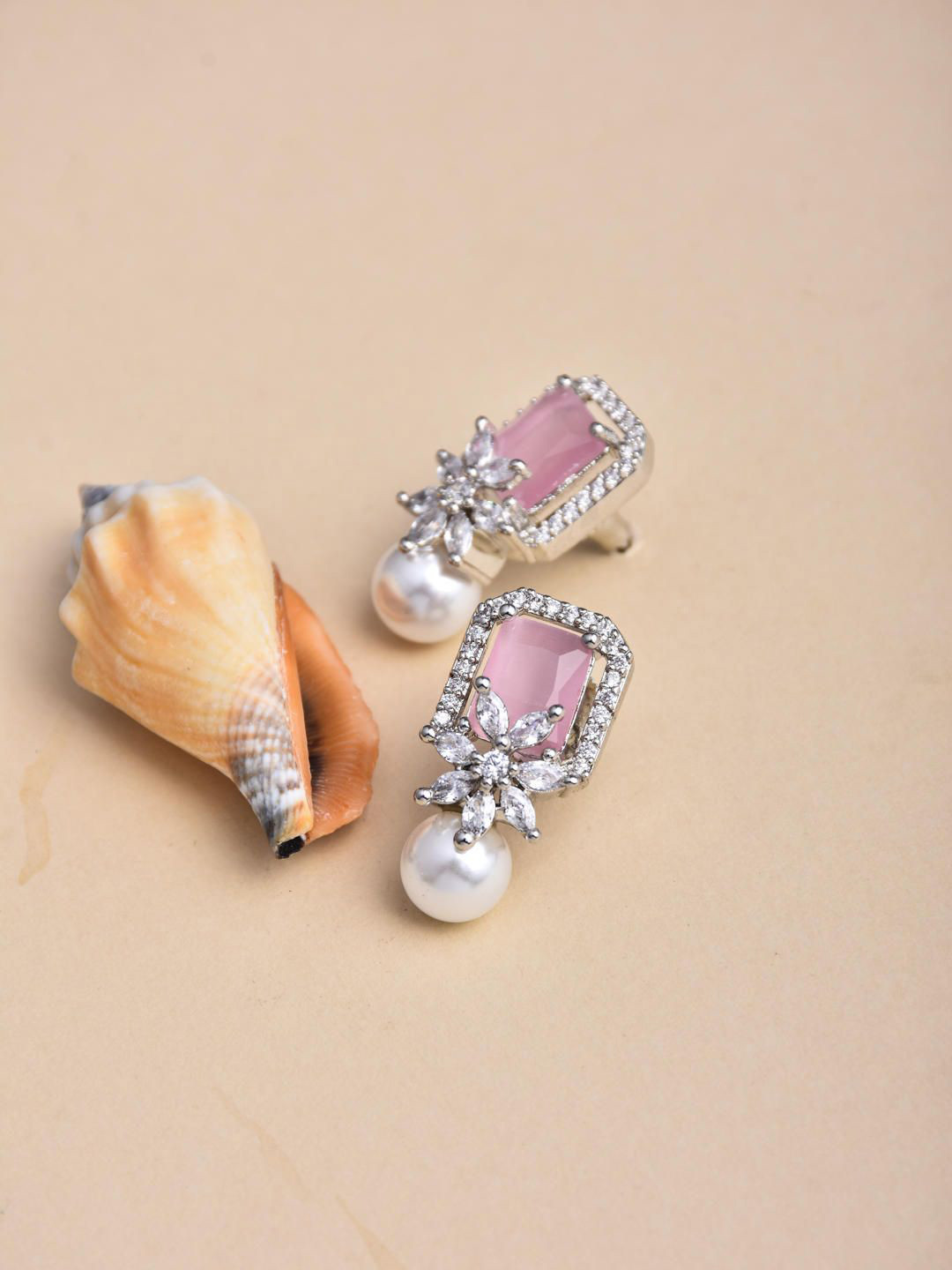 Reenisaa Rhodium-Plated Sapphire Square Stud