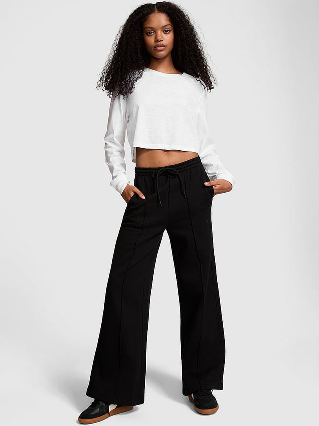 Victoria's Secret Women Regular Fit Mid Rise Flat-Front Wide Leg Trousers