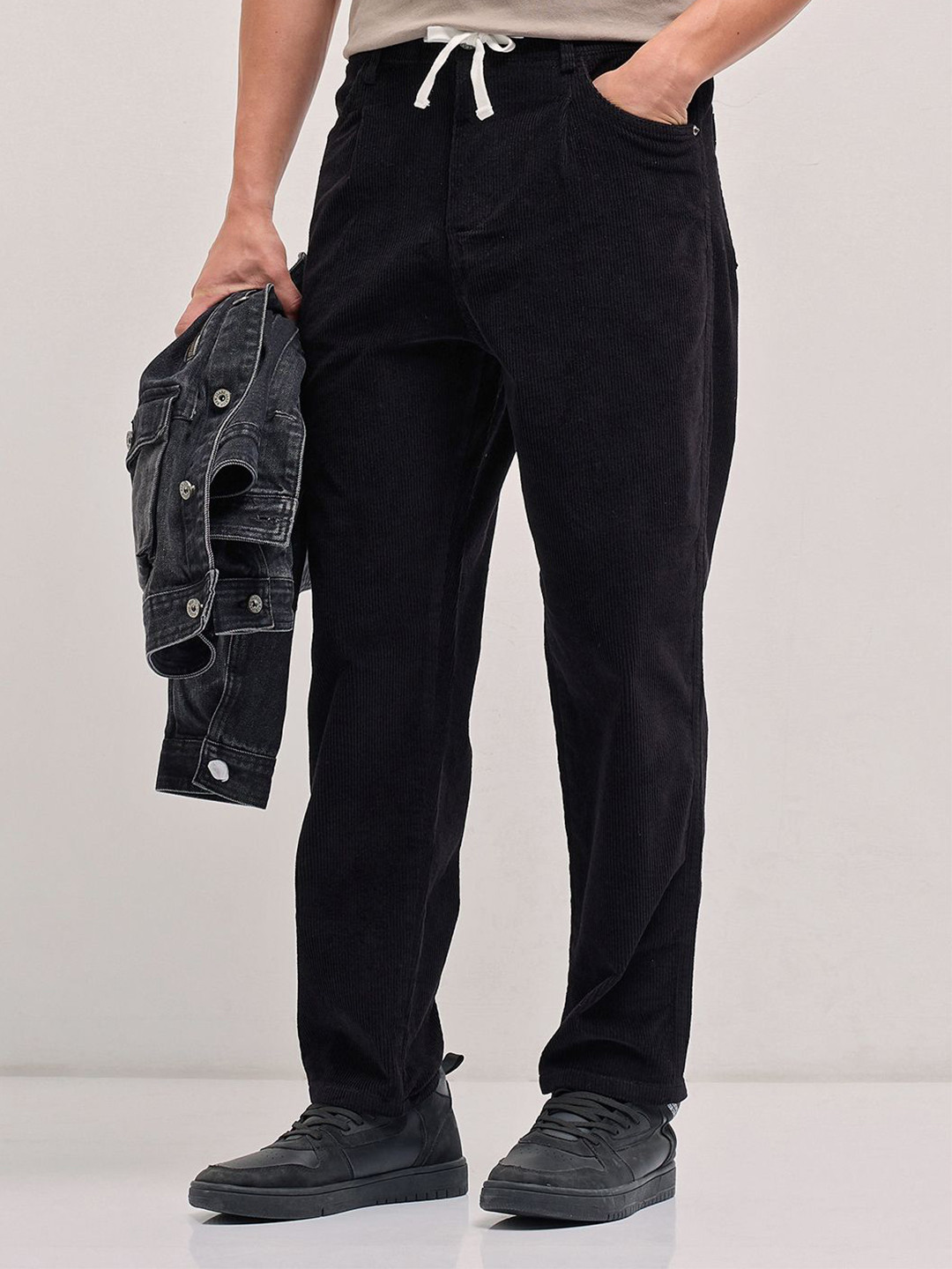 THE BEAR HOUSE Men Corduroy Solid Mid-Rise Loose Fit Trousers