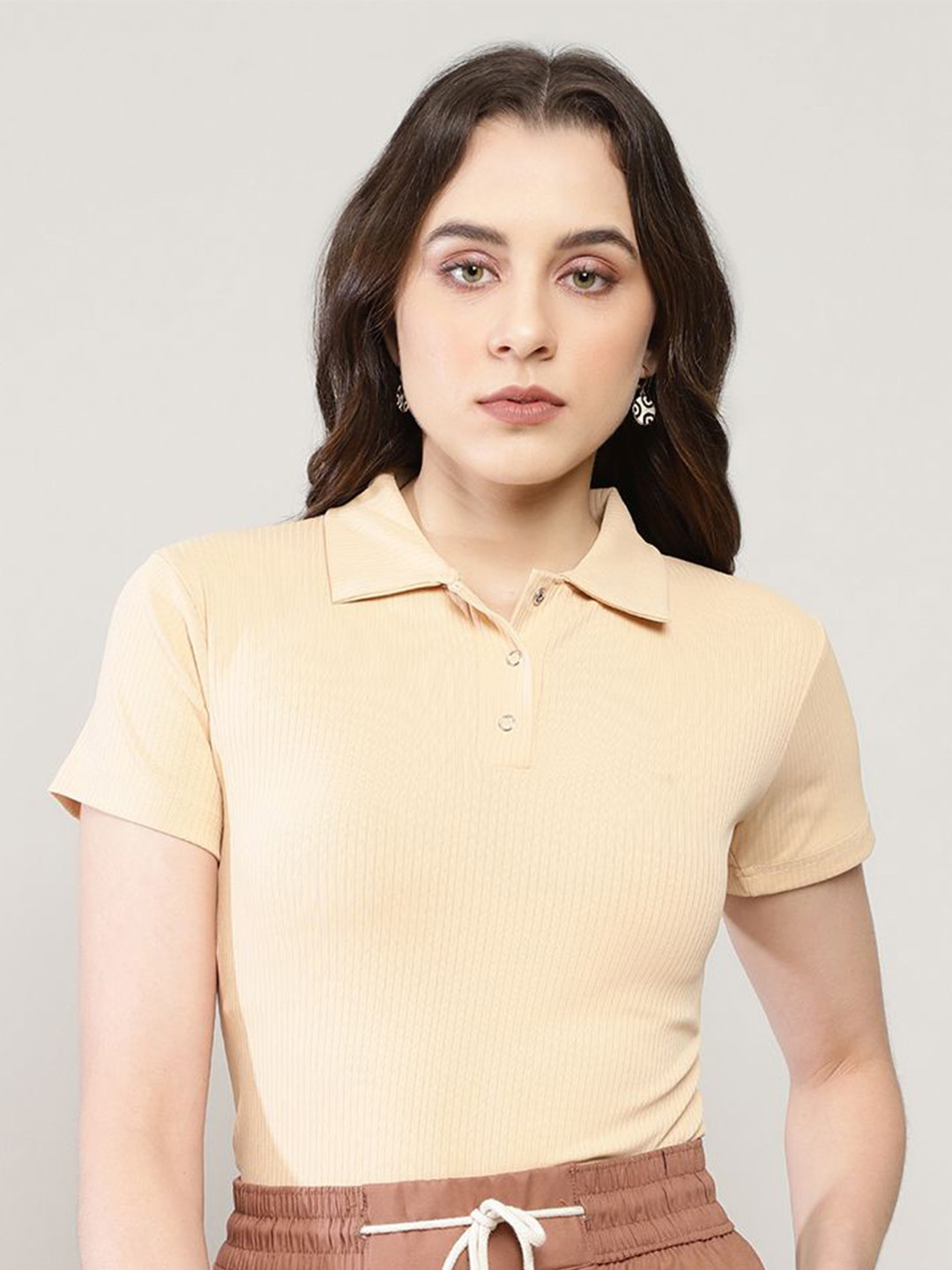 Sugathari Women Ribbed Fitted Sheen Top