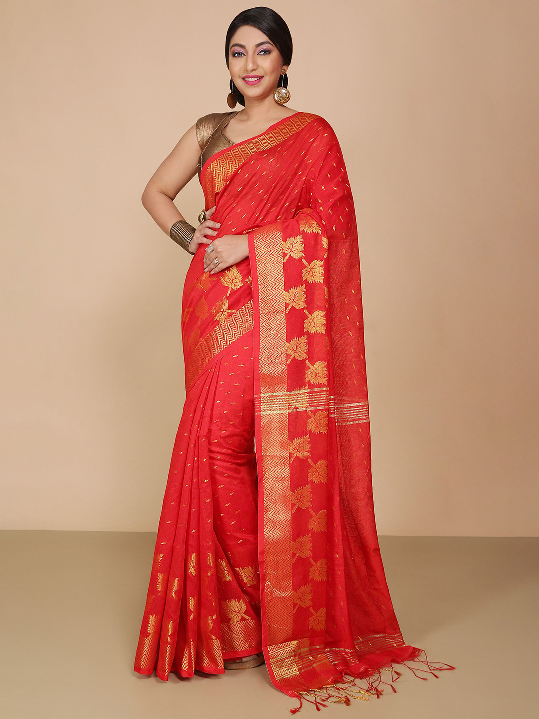 BENGAL HANDLOOM Woven Design Zari Silk Taant Saree With Unstitched Blouse Piece