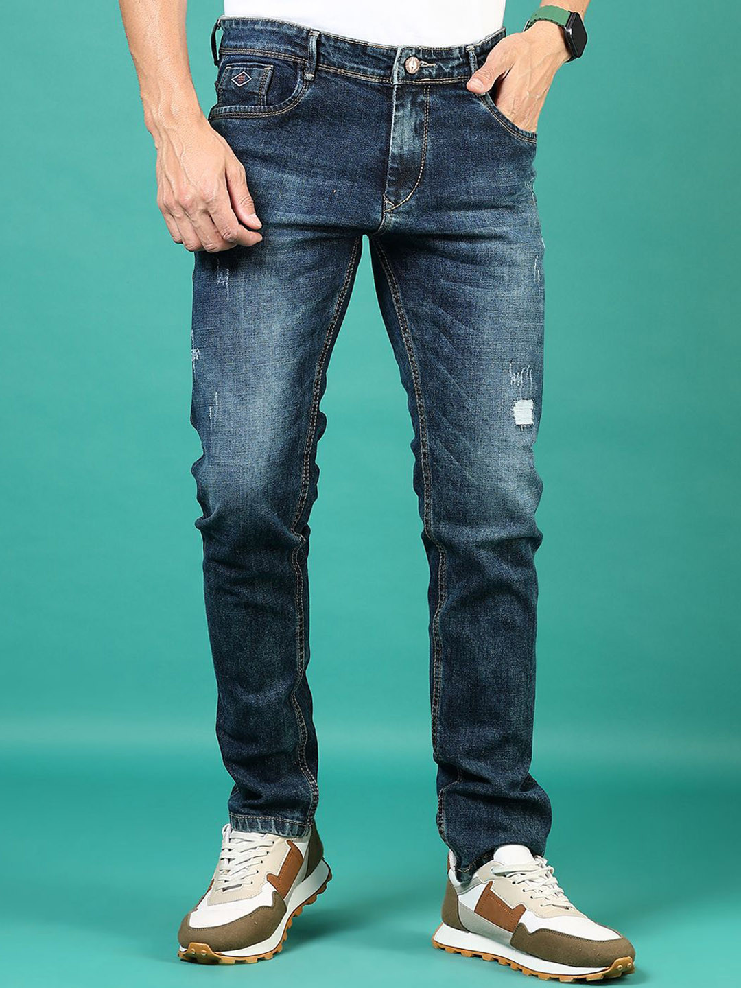 V-Mart Men Mid Ride Heavy Fade Dark Shade  Low Distress Skinny Fit Jeans