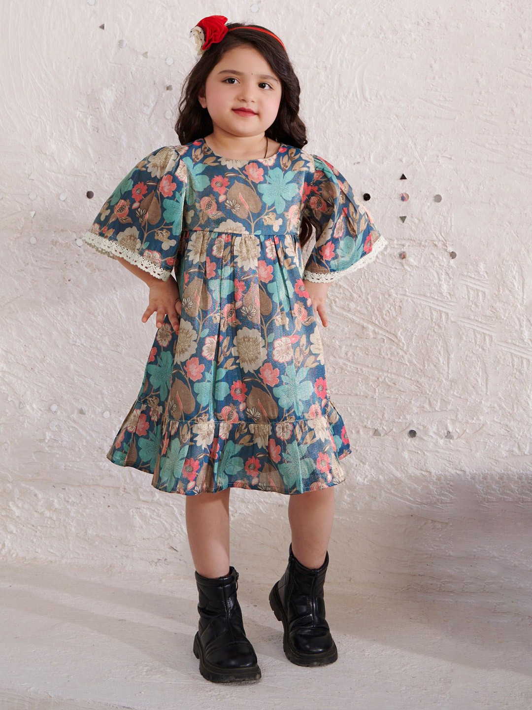 TINY TWILLS Girls Floral Printed Fit & Flare Dress