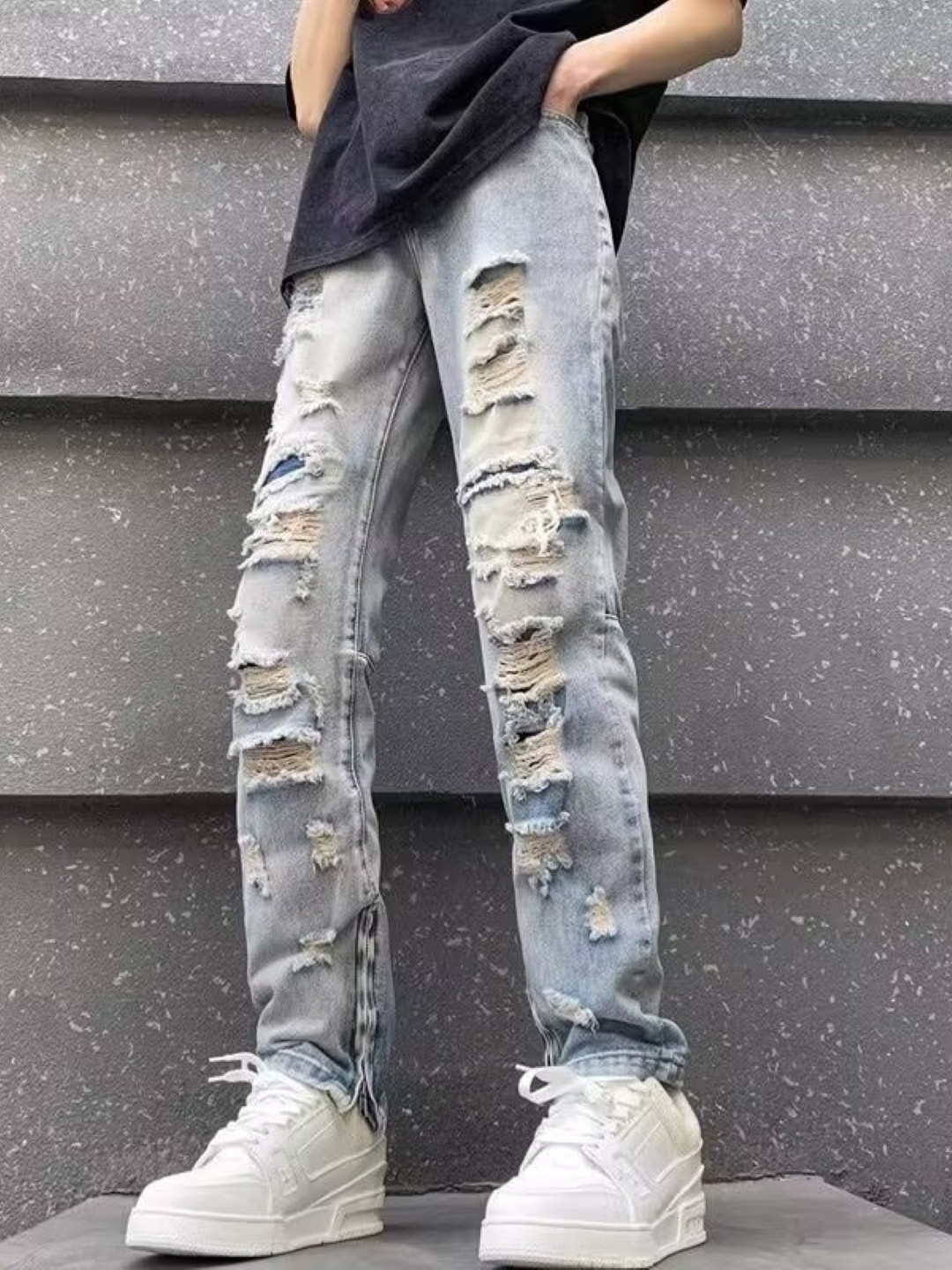 StyleCast Men Original Slim Fit Slash Knee Light Fade Jeans