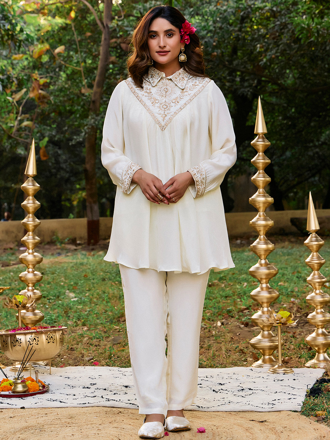 Jaipur Kurti Embroidered Shirt Collar A-Line Tunic & Trouser