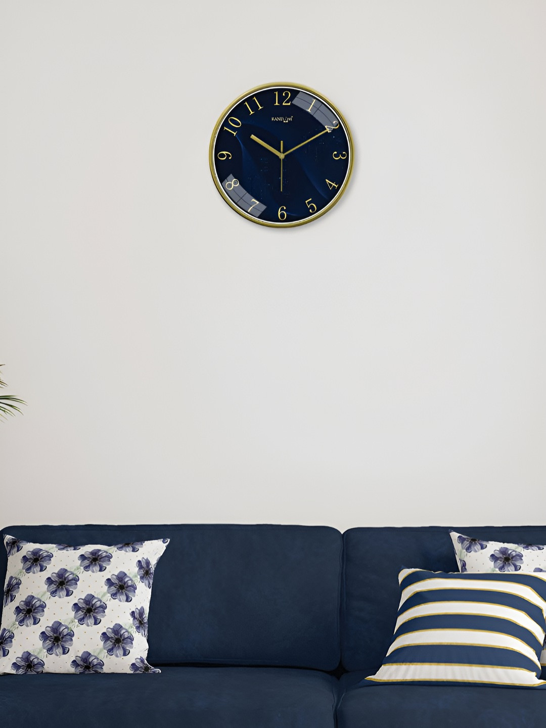 RANDOM Non-Ticking Yellow Plastic Silent Clock Round Battery Analogue Wall Clock-30cm
