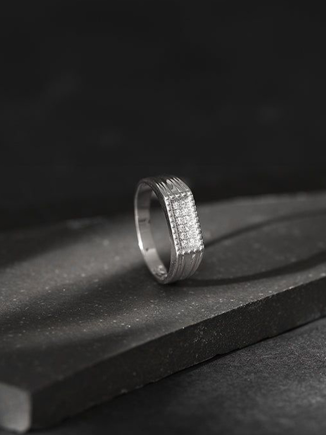 GIVA Men 925 Silver Cubic Zirconia Studded Modern Simplicity Ring For Him